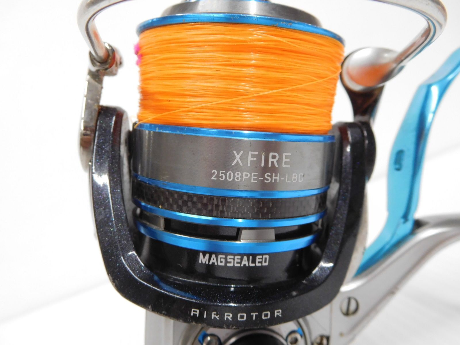 美品　ダイワ X-Fire 2508PE-SH-LBD スピニングリール#409 DAIWA ダイワ スピニングリール XFIRE 2508PE-SH-LBD 本体のみ キズ