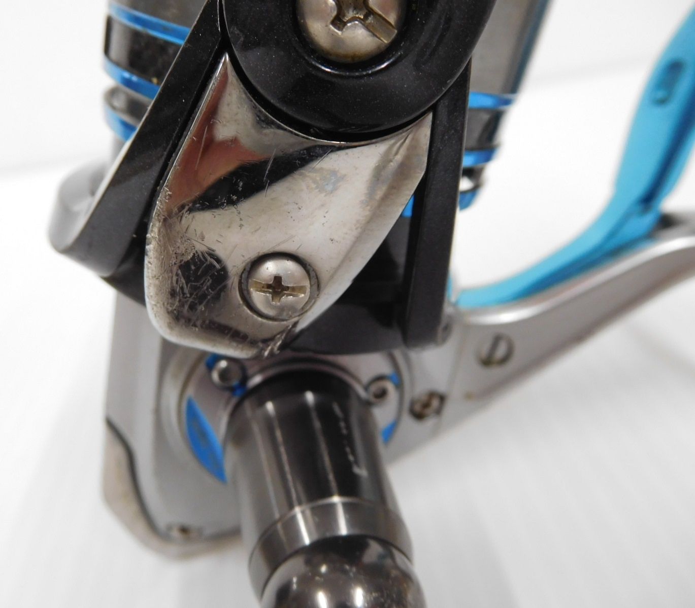 DAIWA ダイワ スピニングリール XFIRE 2508PE-SH-LBD 本体のみ キズ
