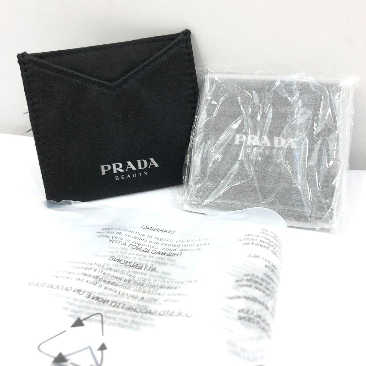 未使用フィルム付き!!】 PRADA Beauty プラダ ビューティ スクエア