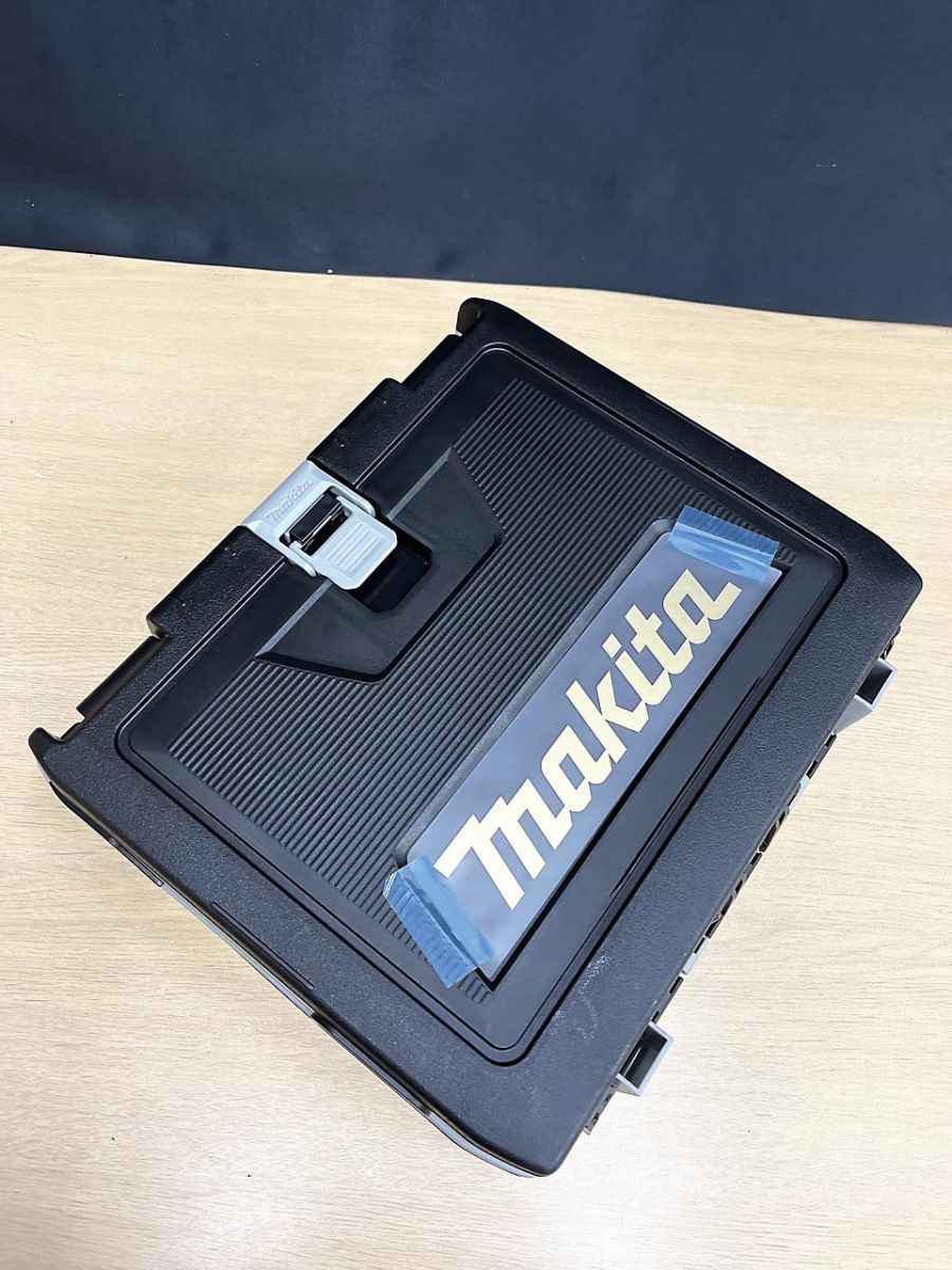 【美品】 makita マキタ 充電式インパクトドライバ 電動工具 TD173 ★