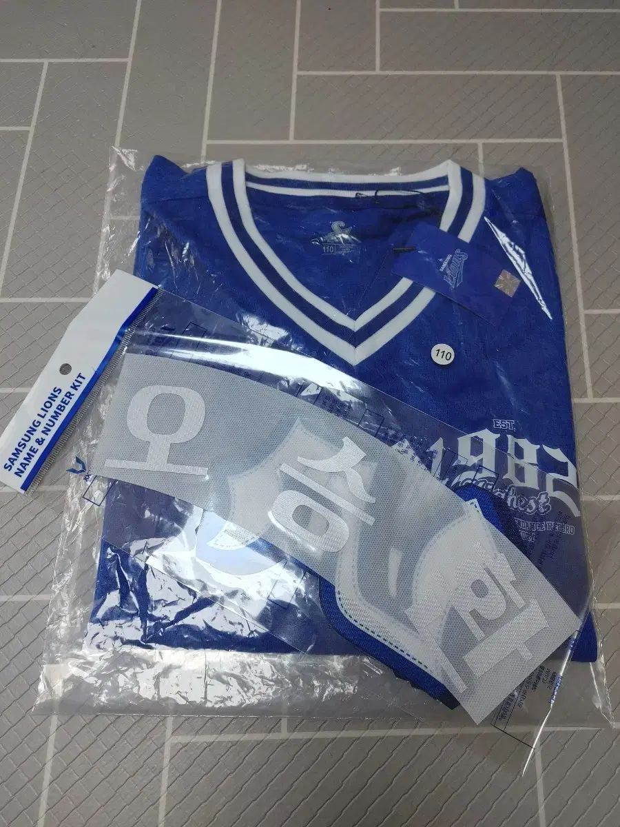 サムスン LIONS₍ライオンズ) 最多観客 Tシャツ + オ・スンファン（呉昇桓） マーキング KIT