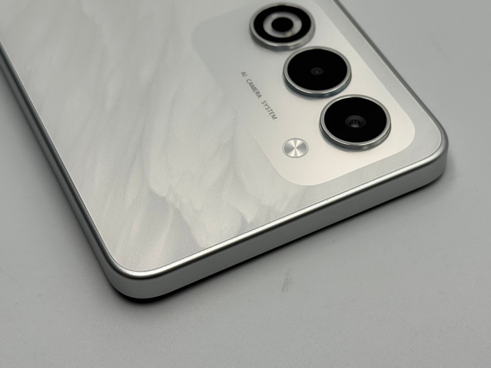 中古A】OPPO A5 5G OPG06 ホワイト SIMフリー 白ロム - メルカリ