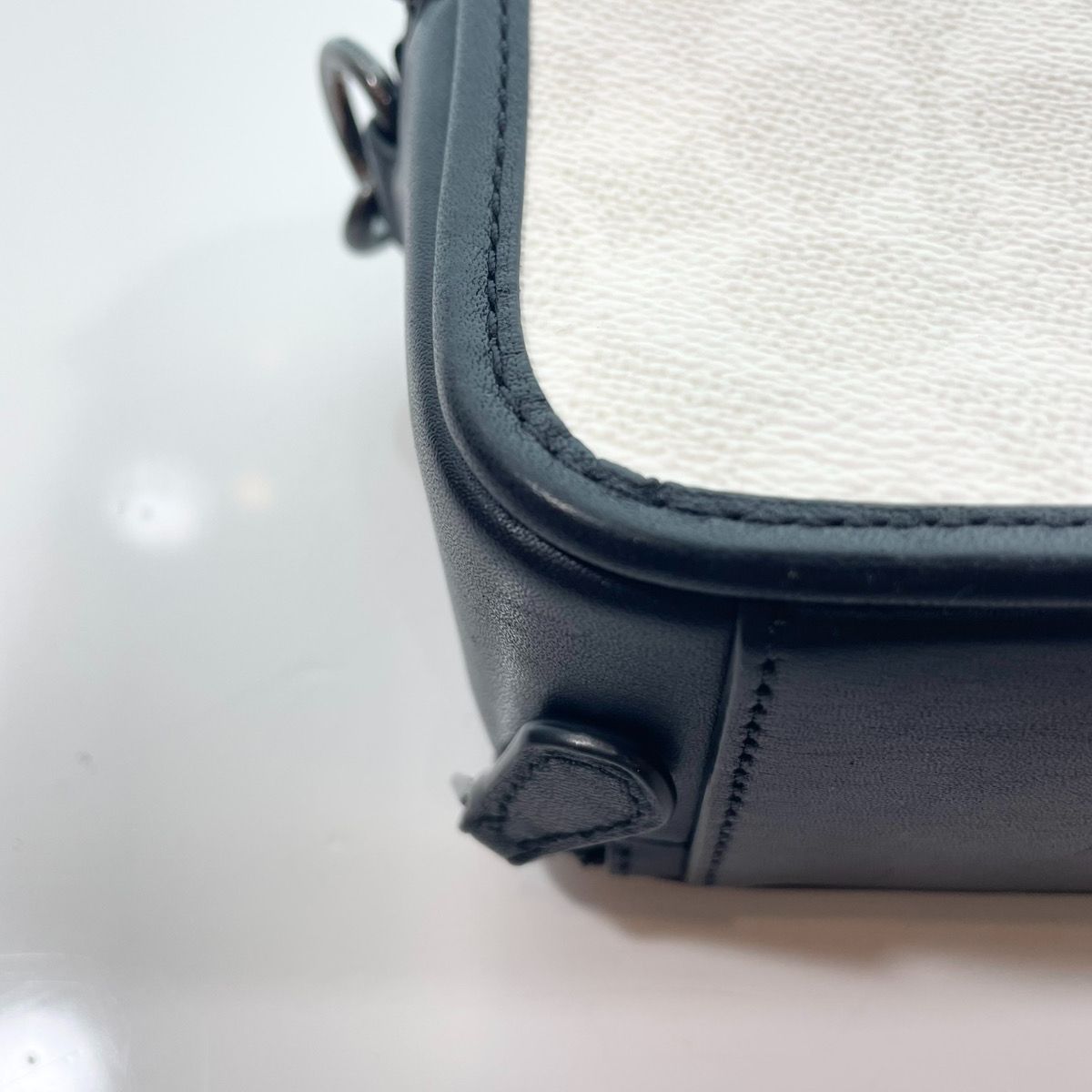 コーチ COACH ワイアット クロスボディ バッグ・シグネチャー
