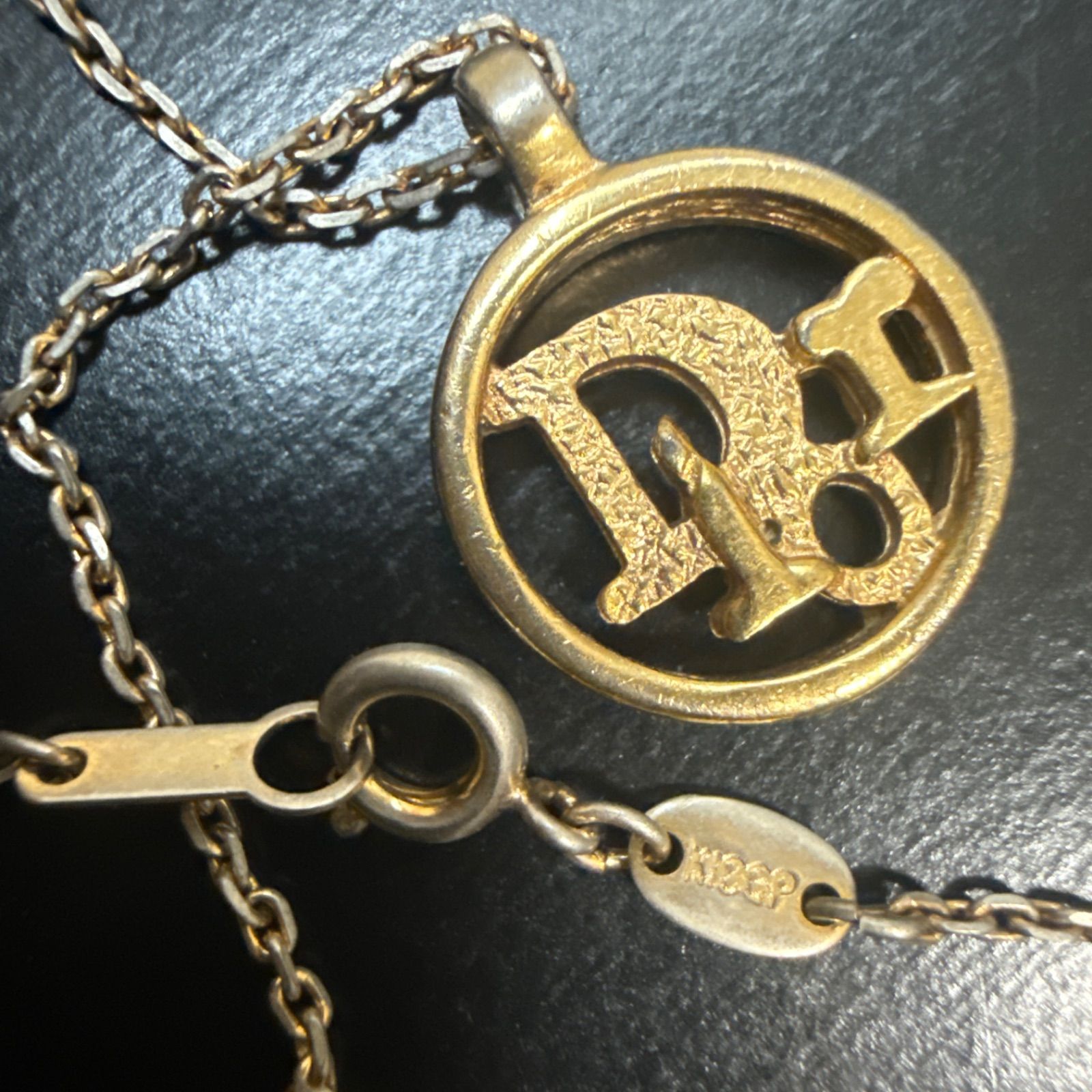 Christian Dior クリスチャンディオール Diorロゴラウンドトップ 