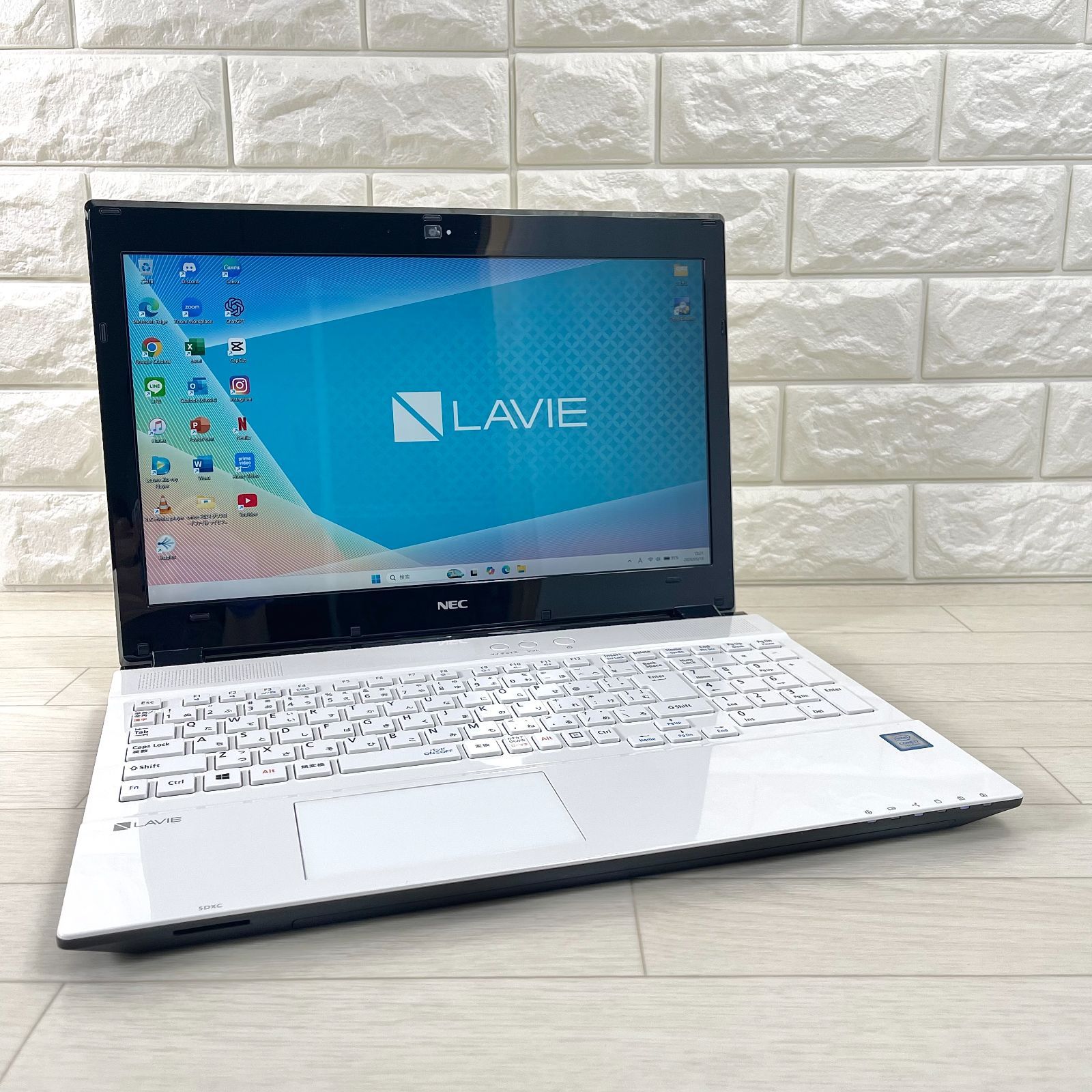 NEC LAVIE i7/16GB/SSD512GB/Win11 美品 - メルカリ