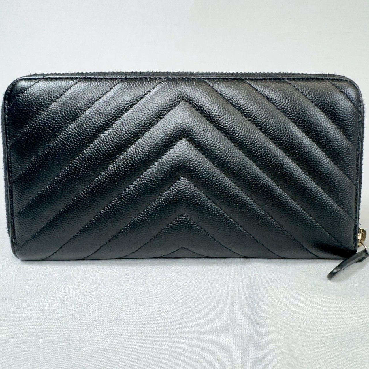 美品】CHANEL シャネル Vステッチ ラウンドジップ 長財布 ブラック