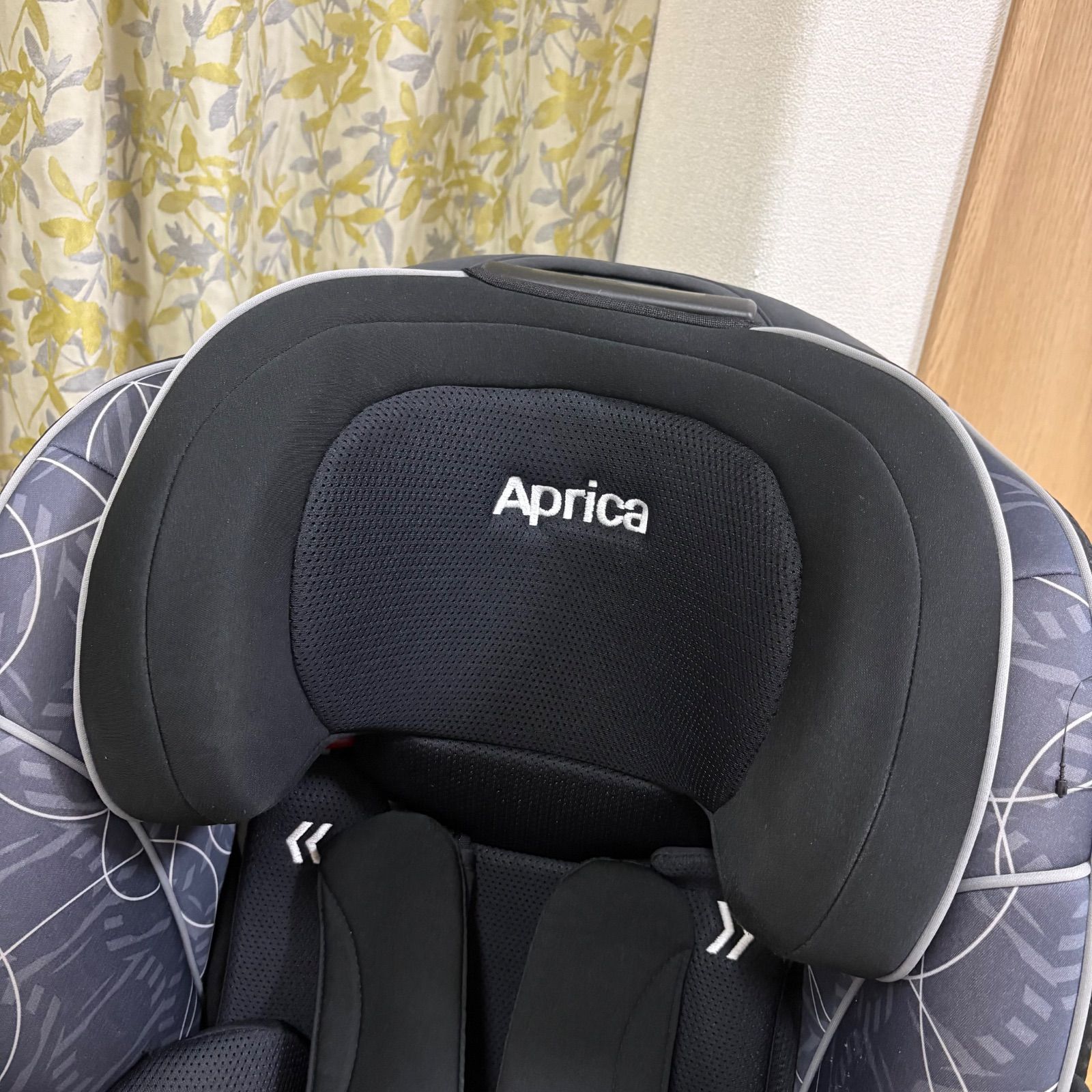 アップリカ フォームフィットisofix ジュニアシート - メルカリ