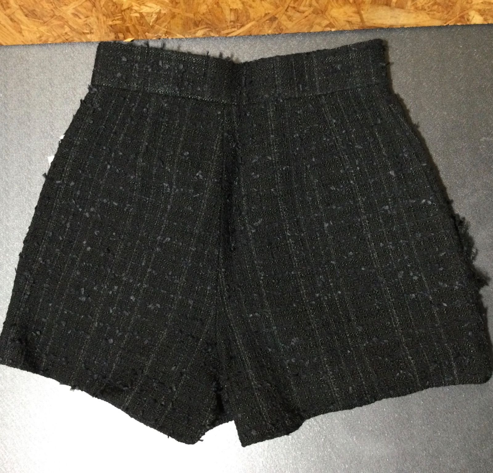 sheller シェリエ フリンジツイードショートパンツ タグ付き未使用品 sheller シェリエ ショートパンツ ツィード サイズS