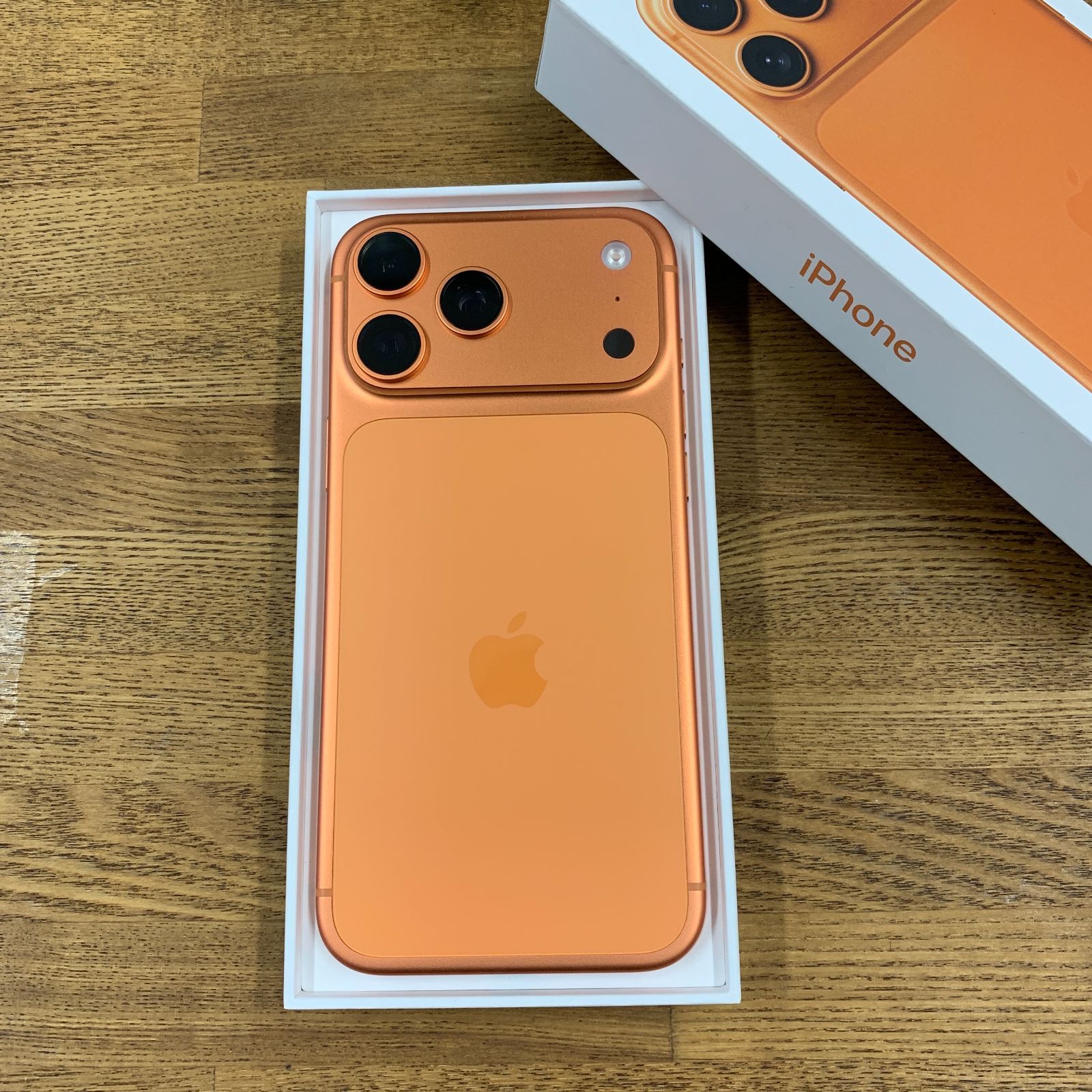 iPhone 17Pro Max 256GB オレンジ バッテリー99% SIMフリー - メルカリ