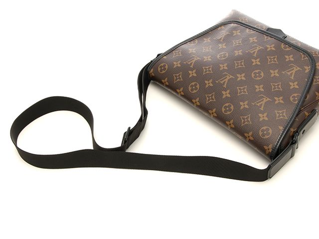 LOUIS VUITTON ルイ・ヴィトン マグネティック・メッセンジャー M45557