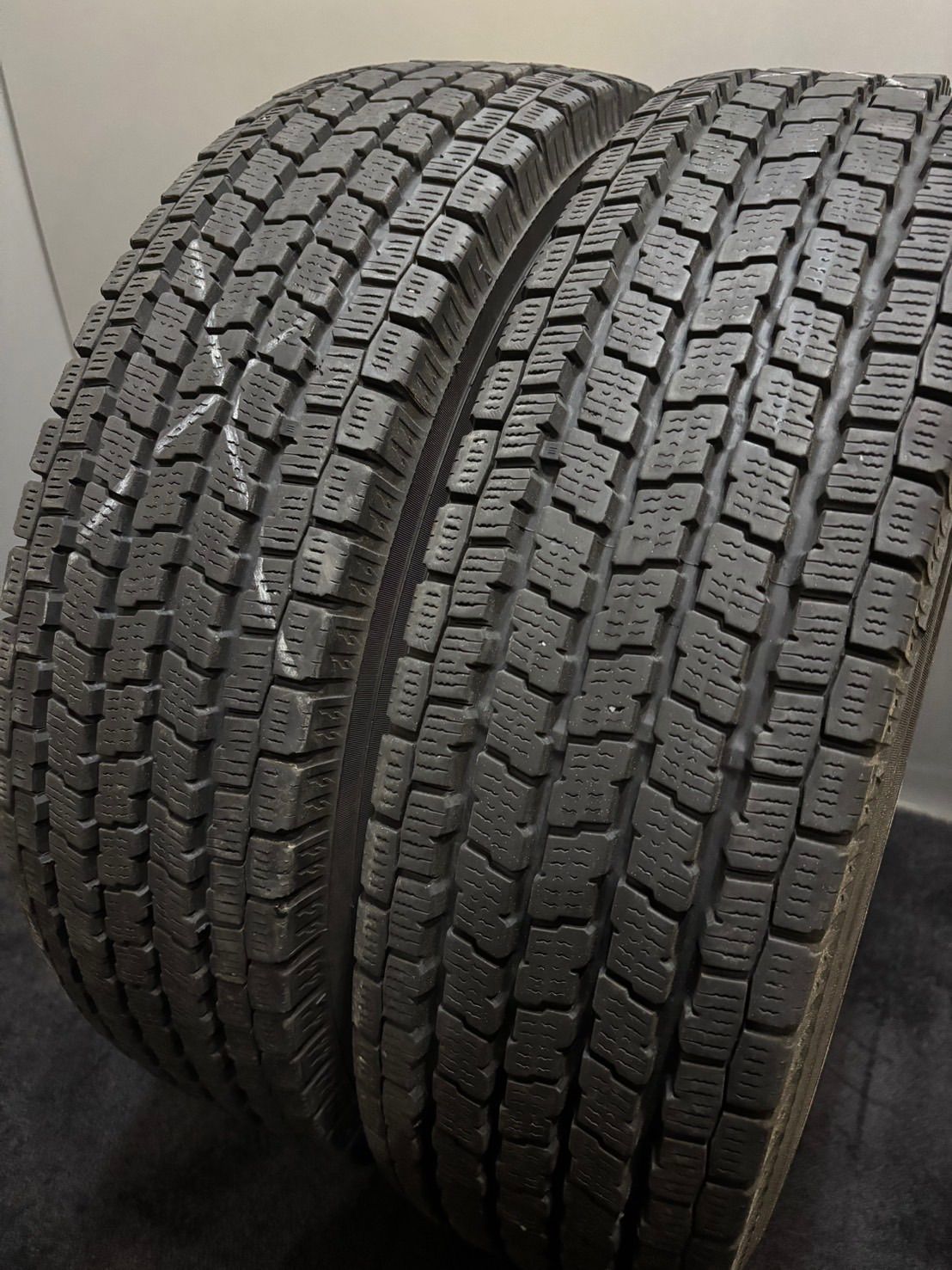 ★195/80R15 107/105L LT YOKOHAMA/ice GUARD iG91 24年製 スタッドレス 2本 ヨコハマ アイスガード ハイエース キャラバン (2-M275)
