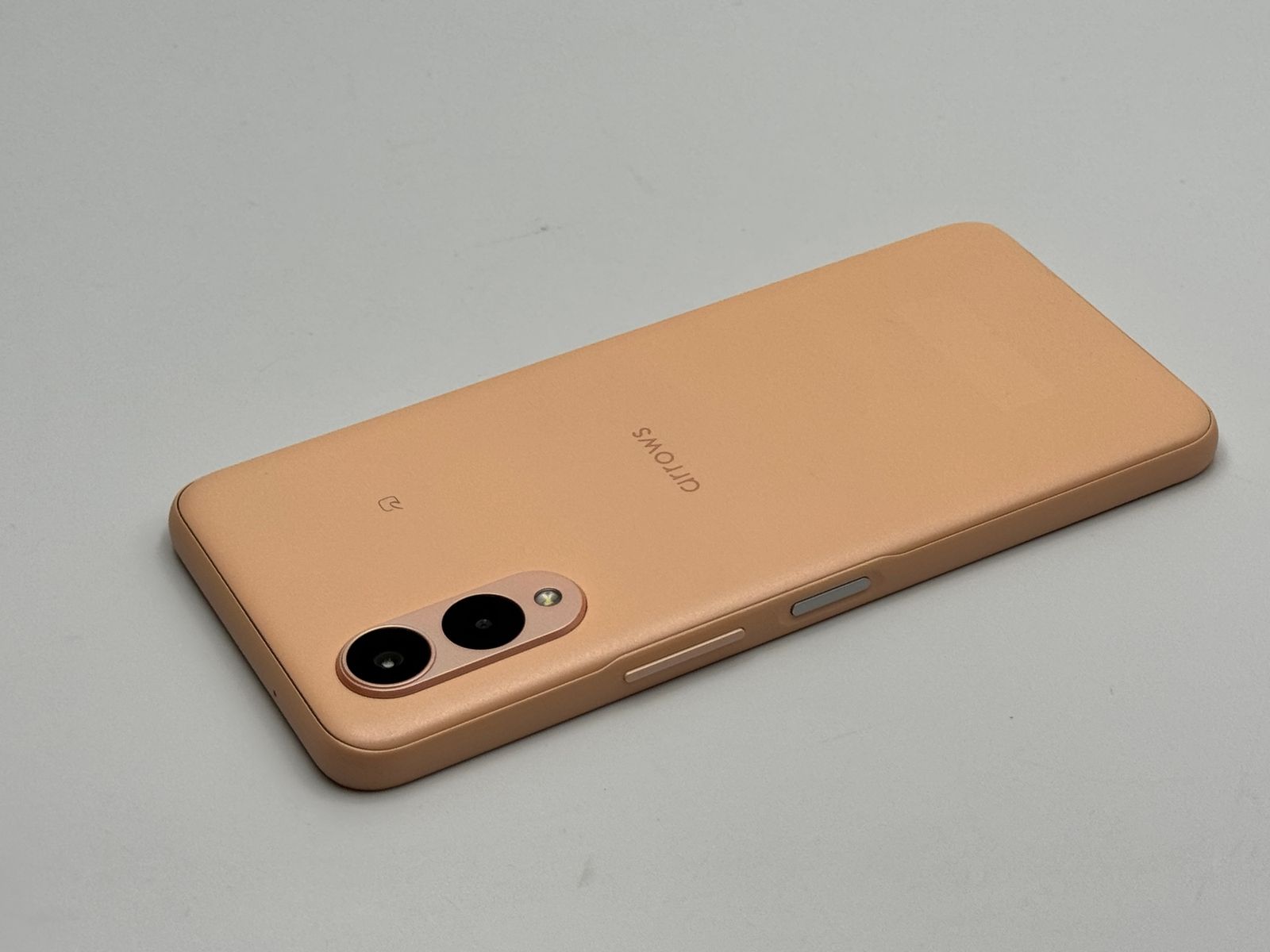 arrows We2 FCG02 64GB ライトオレンジ SIMフリー中古B - メルカリ