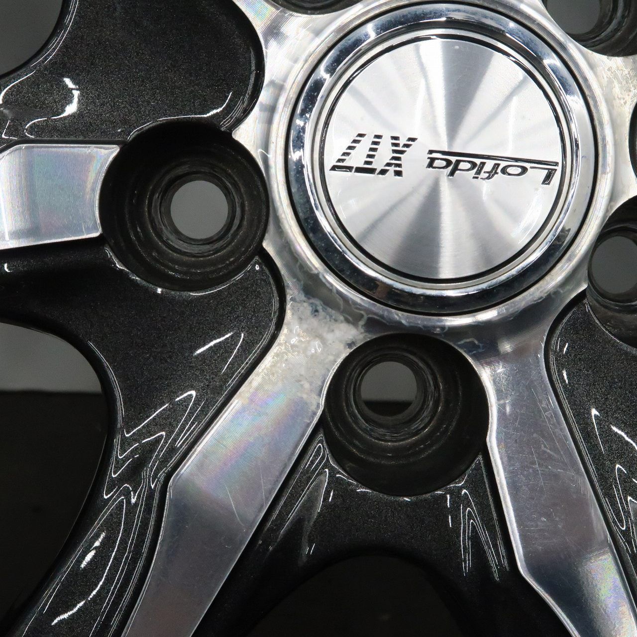 プリウス 50系 カローラ 210系 CT オーラ 等に 4本 社外 16インチ 6J +