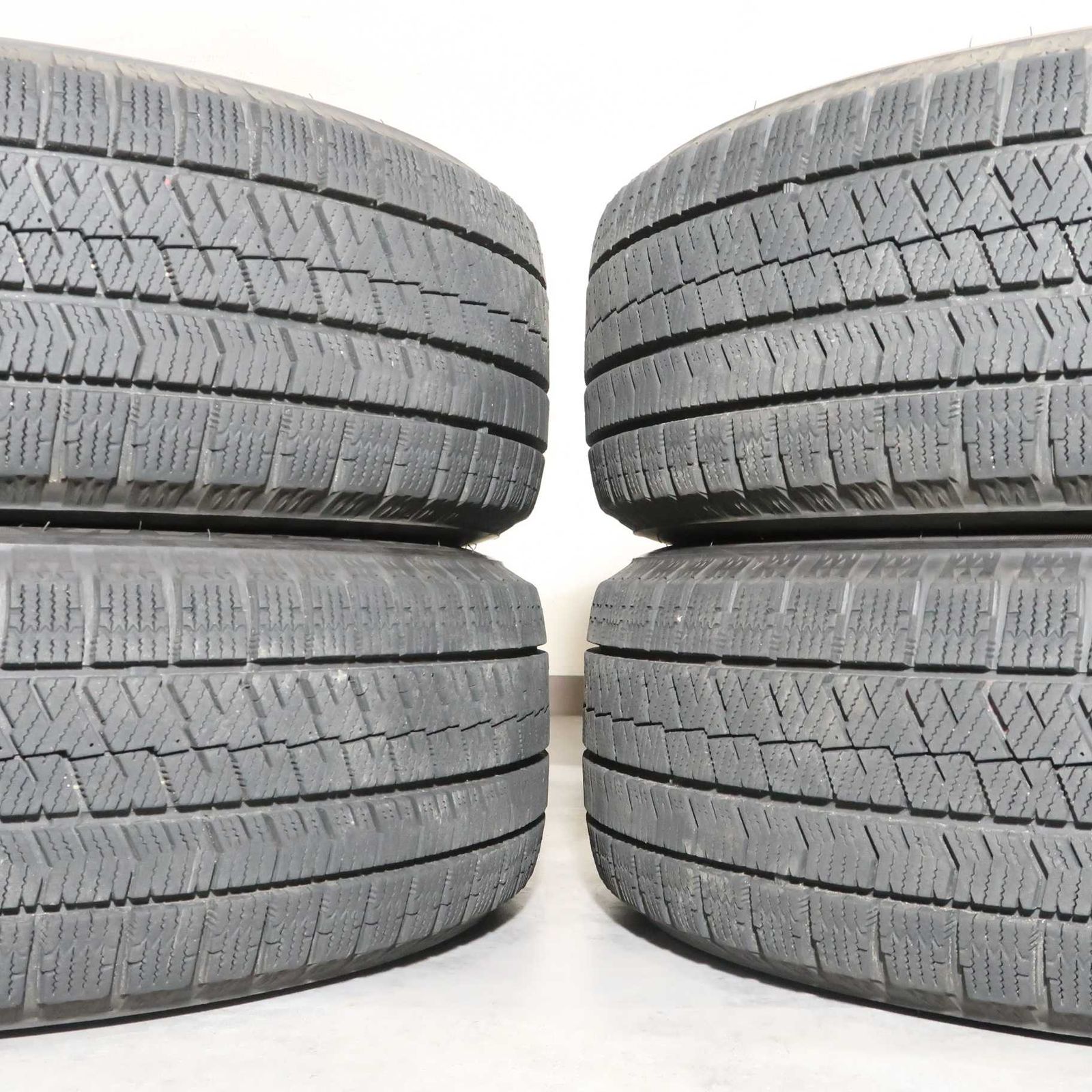 中古タイヤ185/60R15ブリヂストン4本セット　ヤリス、フィット、アクアなど トヨタ アクア ヤリス ホンダ フィット 等 4本 社外 15インチ 5.5J +45