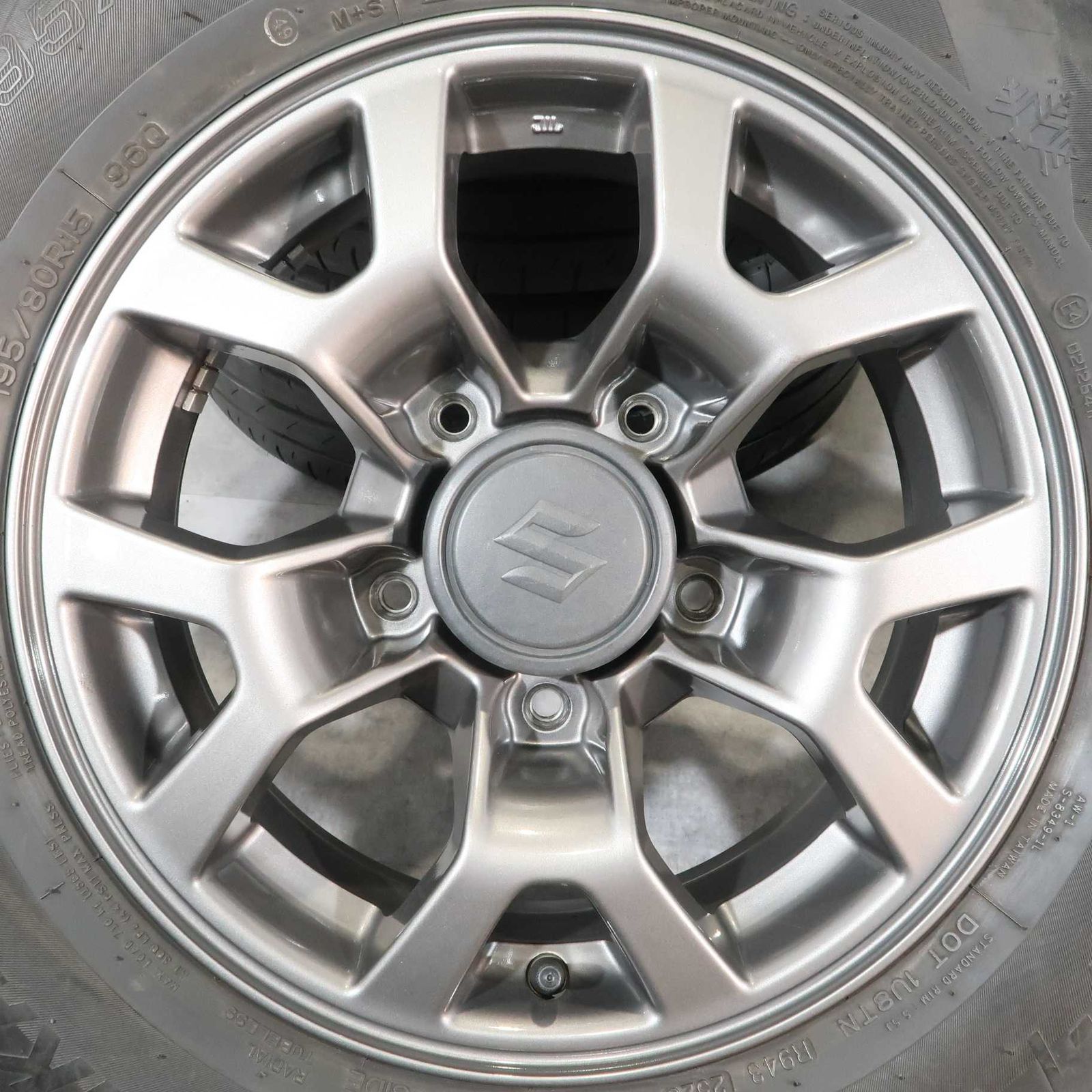 4本 スズキ ジムニー シエラ JB74W 純正 15インチ 5.5J +5 5H PCD 