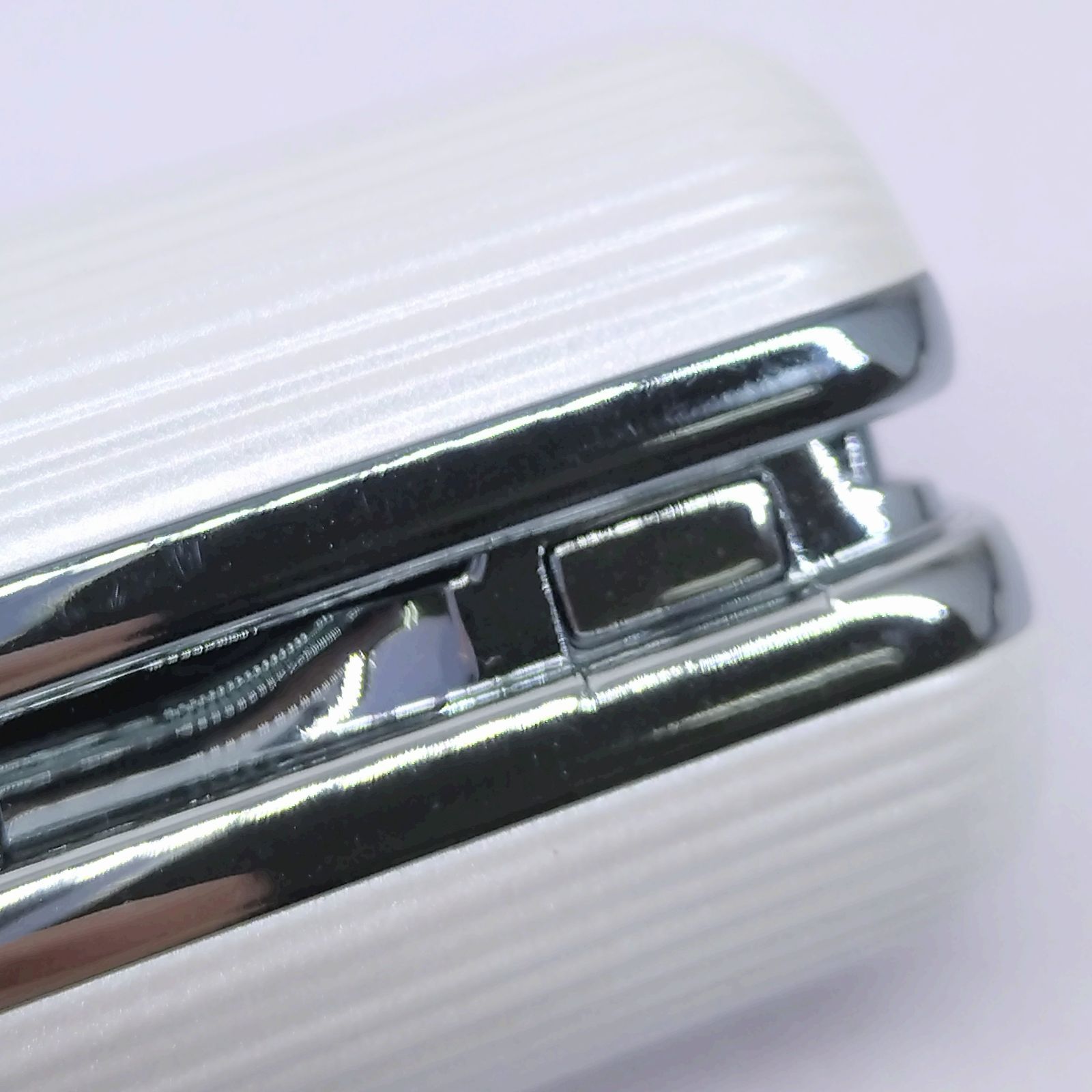 ReFa フィンガーアイロン RE-AI02A MTG ReFa BEAUTECH FINGER IRON RE-AI02A [ホワイト] 価格比較 - 価格.com