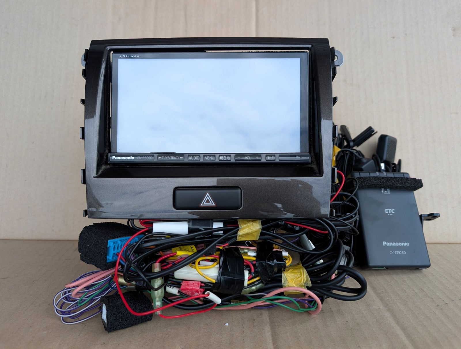 動作確認済 パナソニック ストラーダ CN-R300D カーナビ ETCセットCY