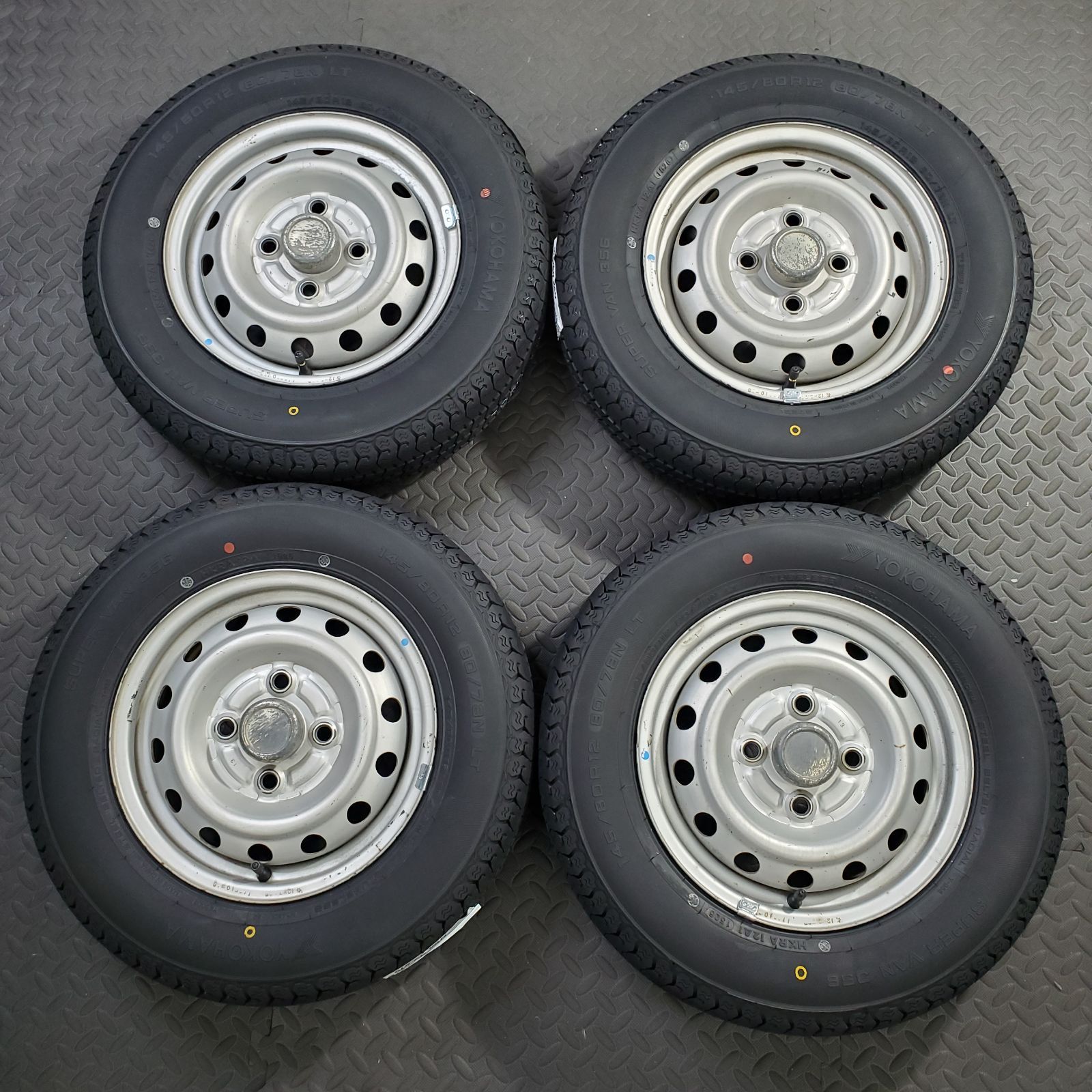26年製 新品タイヤ 145/80R12 80/78N LT ヨコハマ スーパーバン356(夏