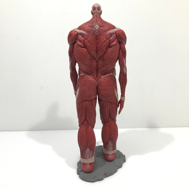 中古品】 ☆一番くじ 進撃の巨人 ～獣の巨人は俺が仕留める～ 超大型