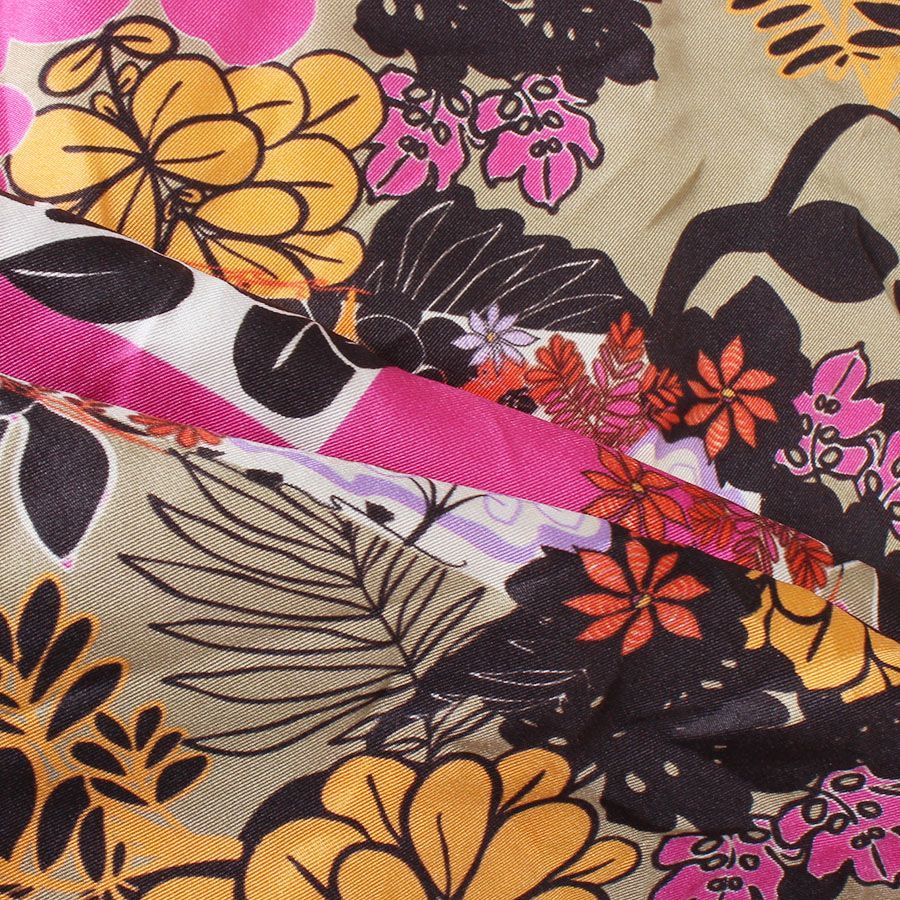 AWC26683 ETRO エトロ スカーフ シルク100% 総柄 イタリア製 ピンク
