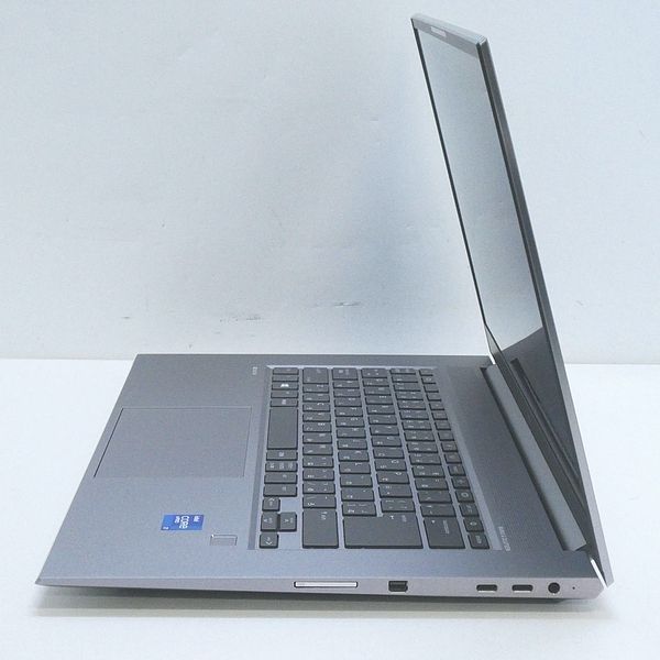 HP ZBook Studio G8 i7/32GB/SSD2TB/RTX A4000 - メルカリ