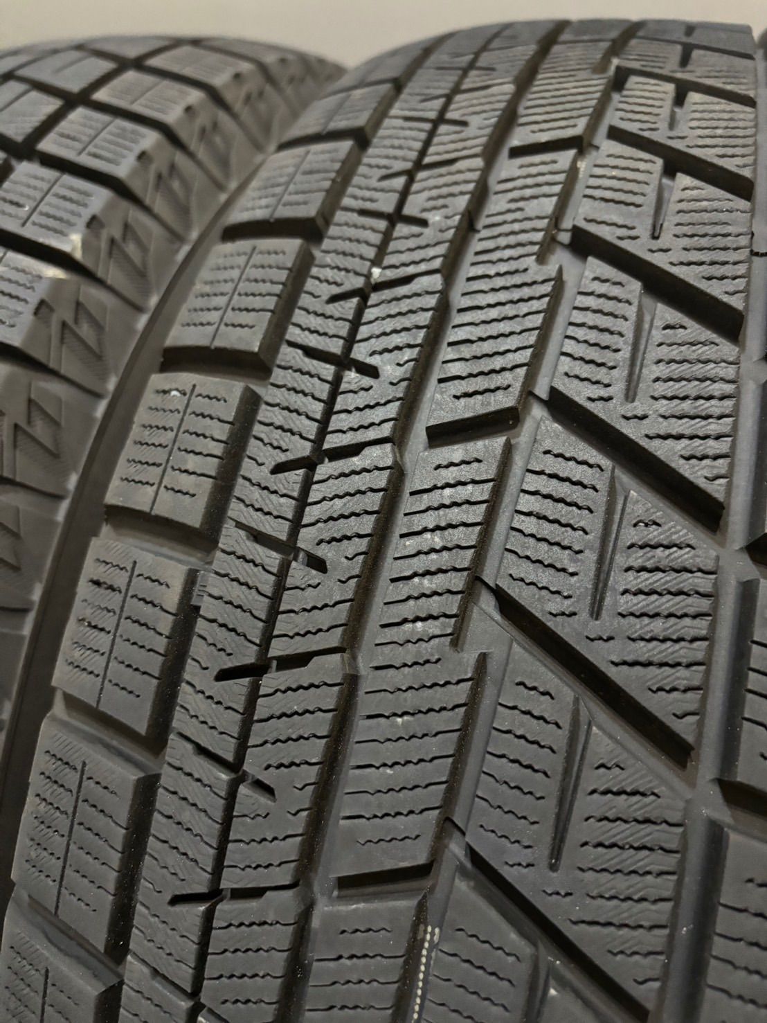 ☆195/65R15 YOKOHAMA/ice GUARD iG60 23年製 スタッドレス 4本