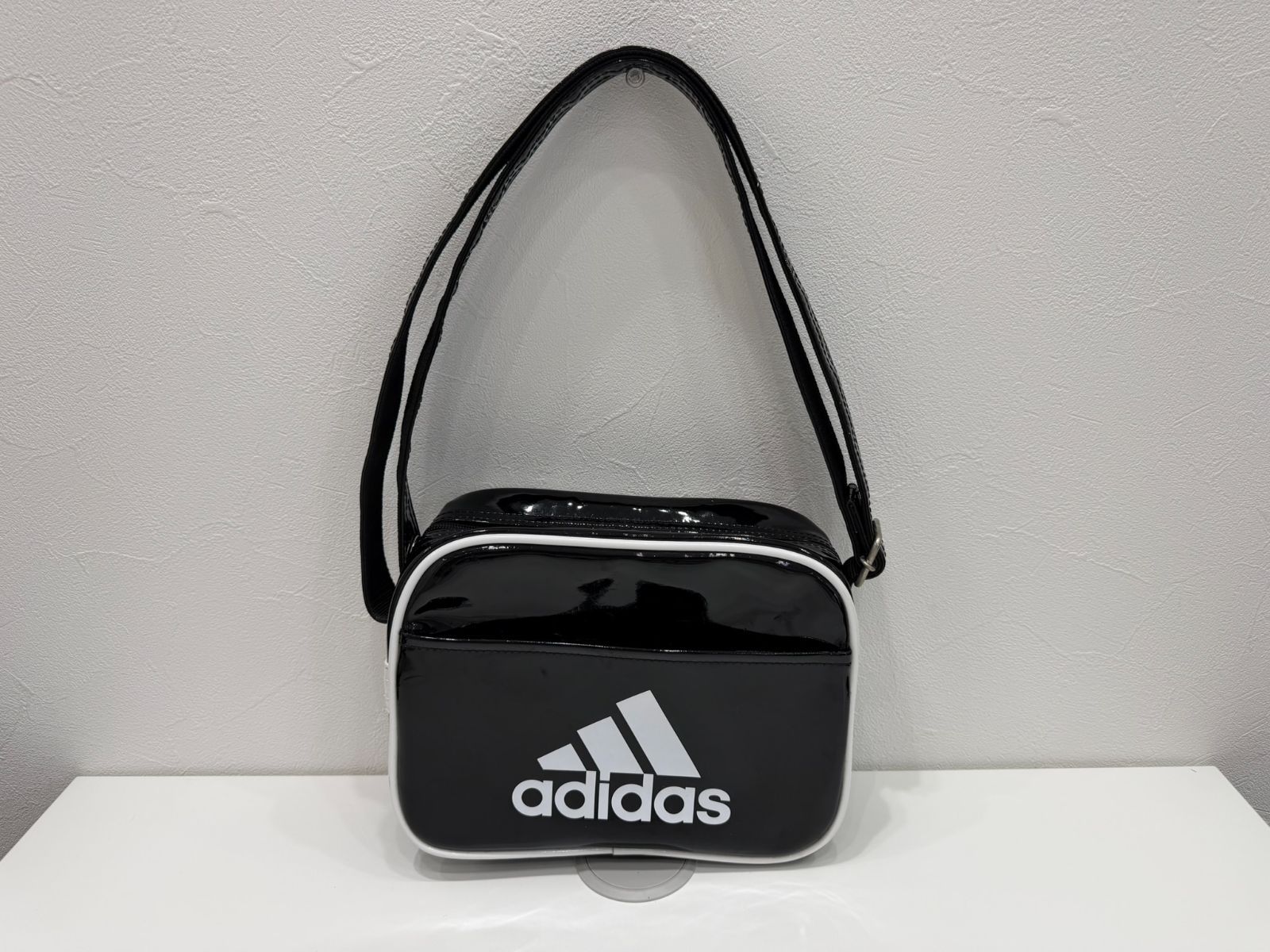 adidas バッグ mbh67-1.jpg エナメル バッグ