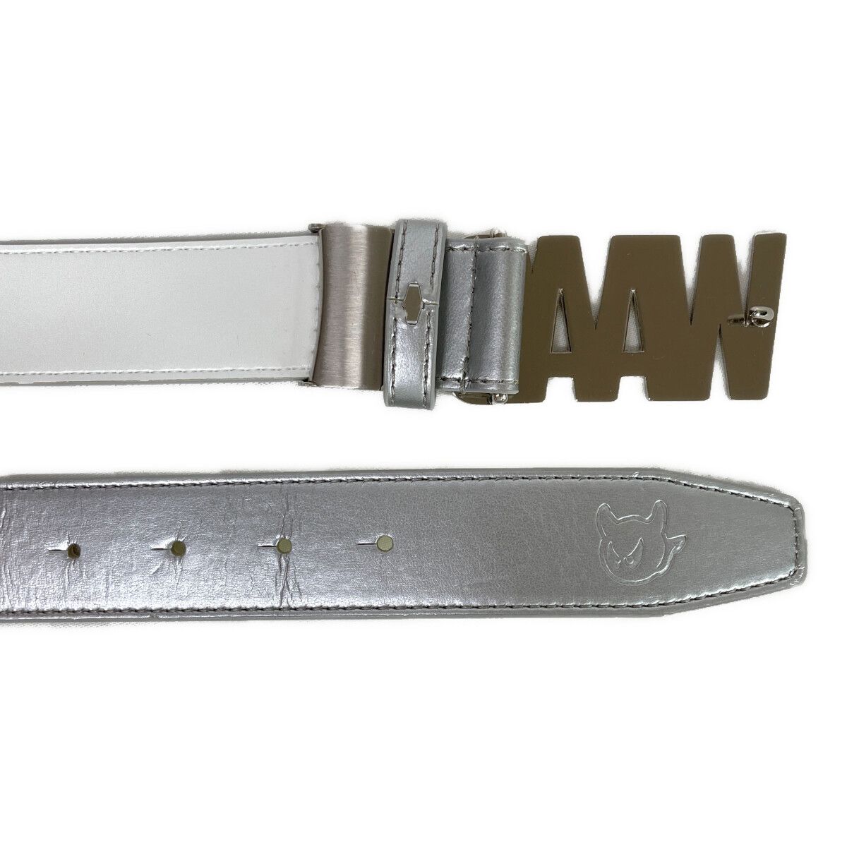 中古 ワック WAAC ベルト 銀 シルバー ロゴバックル ワッキー型押し