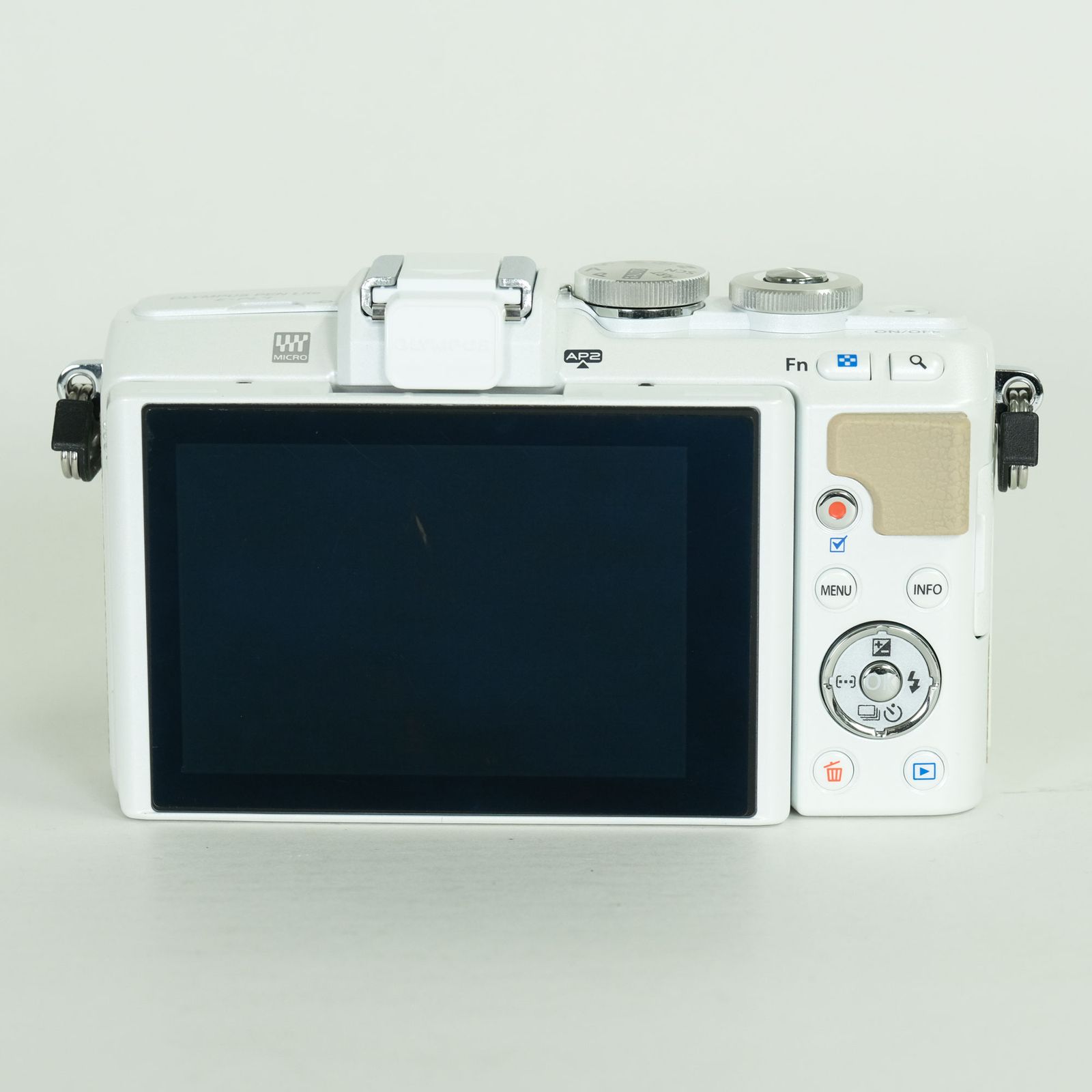 良品 | シャッター数1,719回] OLYMPUS PEN Lite E-PL7 ボディ ホワイト