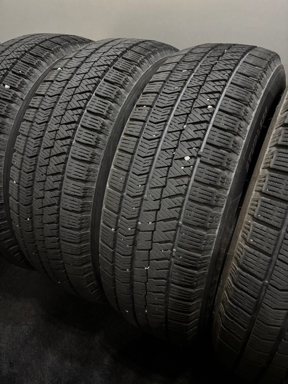 ★195/65R15 BRIDGESTONE/VRX2 20年製 スタッドレス 4本 ブリヂストン ブリザック ノア ヴォクシー プリウス (4-M288)