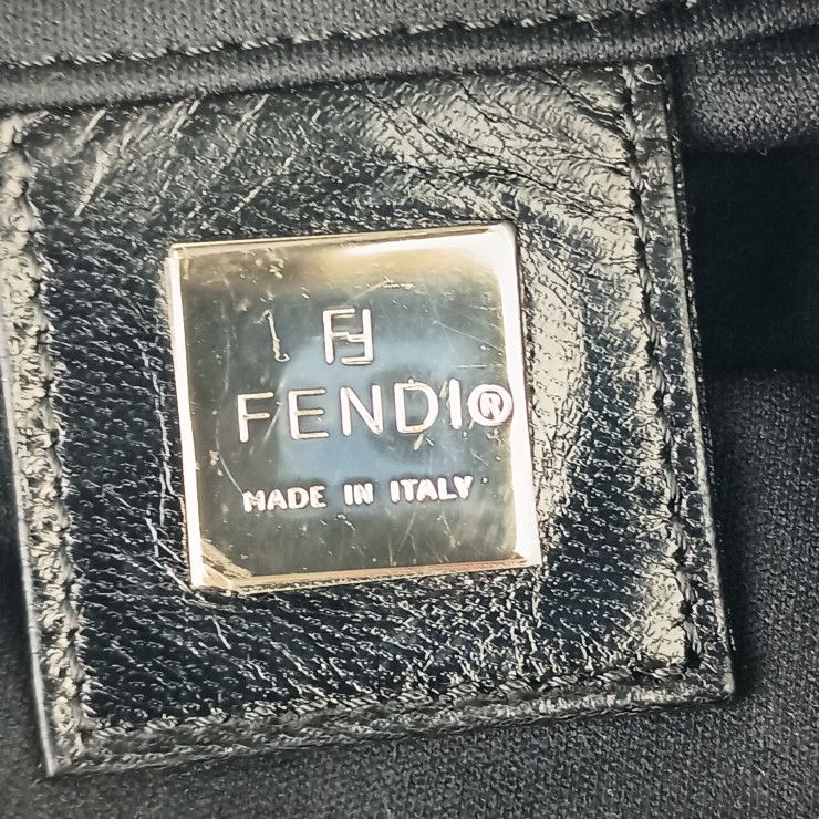 FENDI フェンディ ハンドバッグ マンマバケット ワンショルダーバッグ