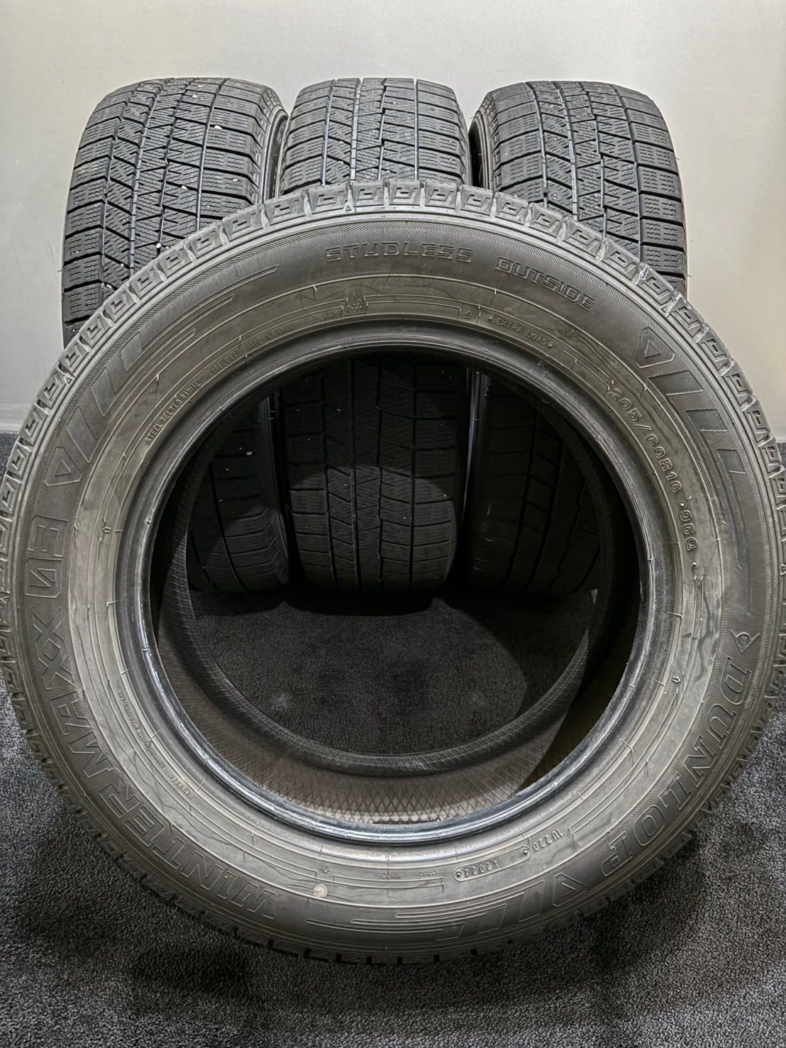 ☆205/60R16 DUNLOP/WINTER MAXX 03 24年製 スタッドレス 4本