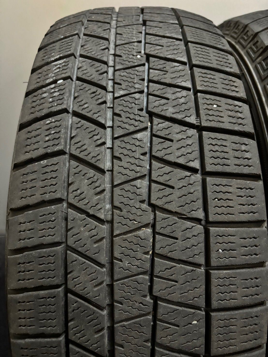 205/60R16ダンロップスタッドレスタイヤ4本ヴォクシーノアステップワゴン ☆205/60R16 DUNLOP/WINTER MAXX 03 24年製 スタッドレス 4本
