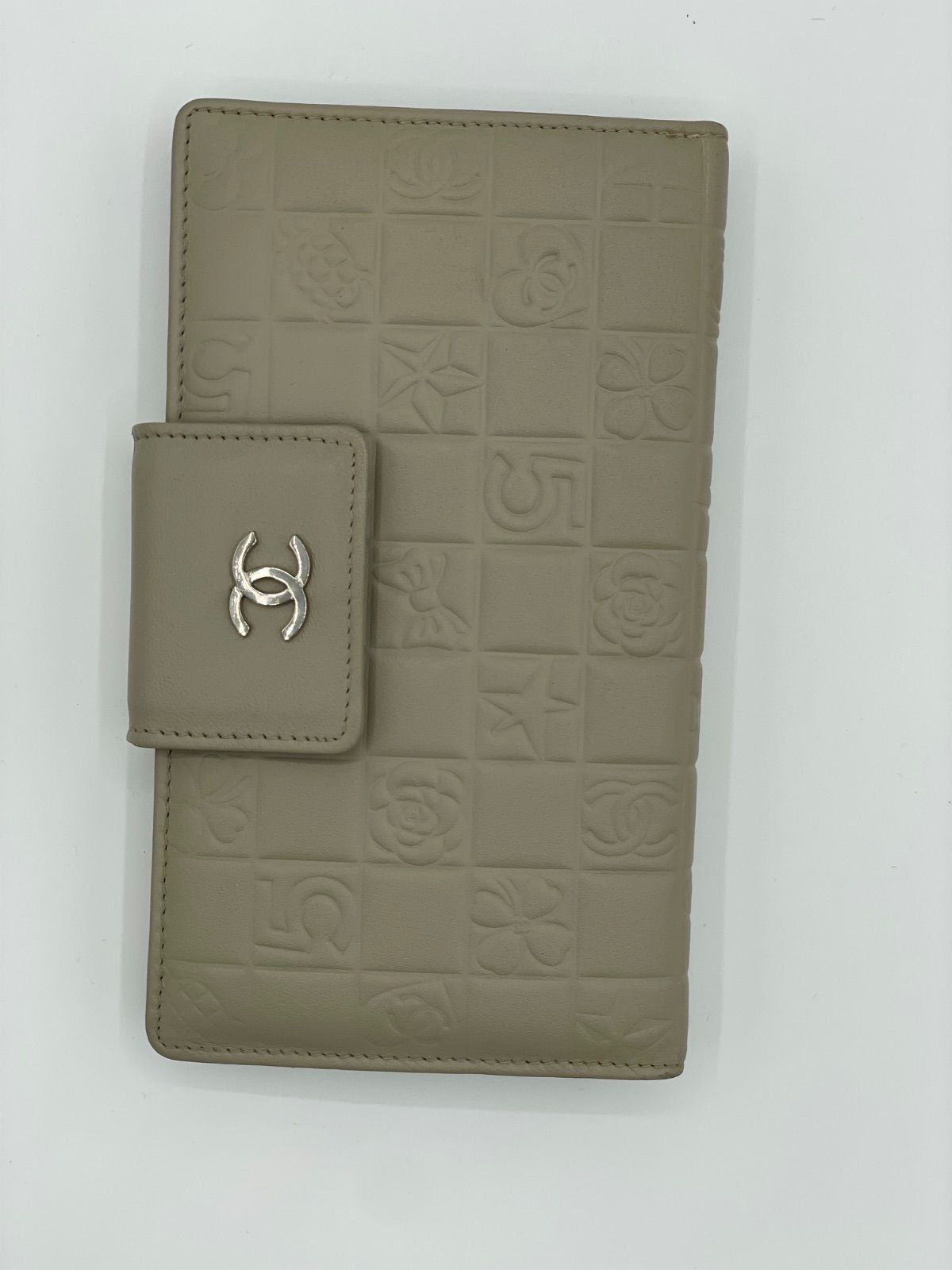 正規品]CHANEL 長財布 ココマーク 型押し ベージュ - メルカリ