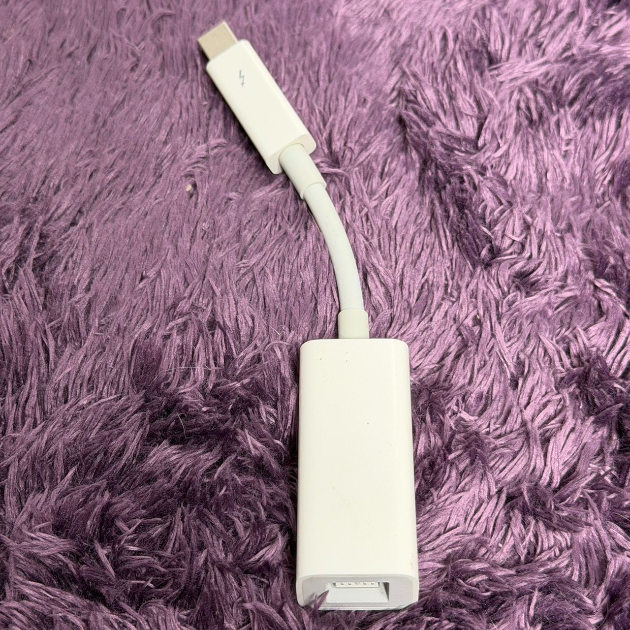 美品！Apple A1463 Thunderbolt 2 - FireWire 800 変換アダプタ - メルカリ