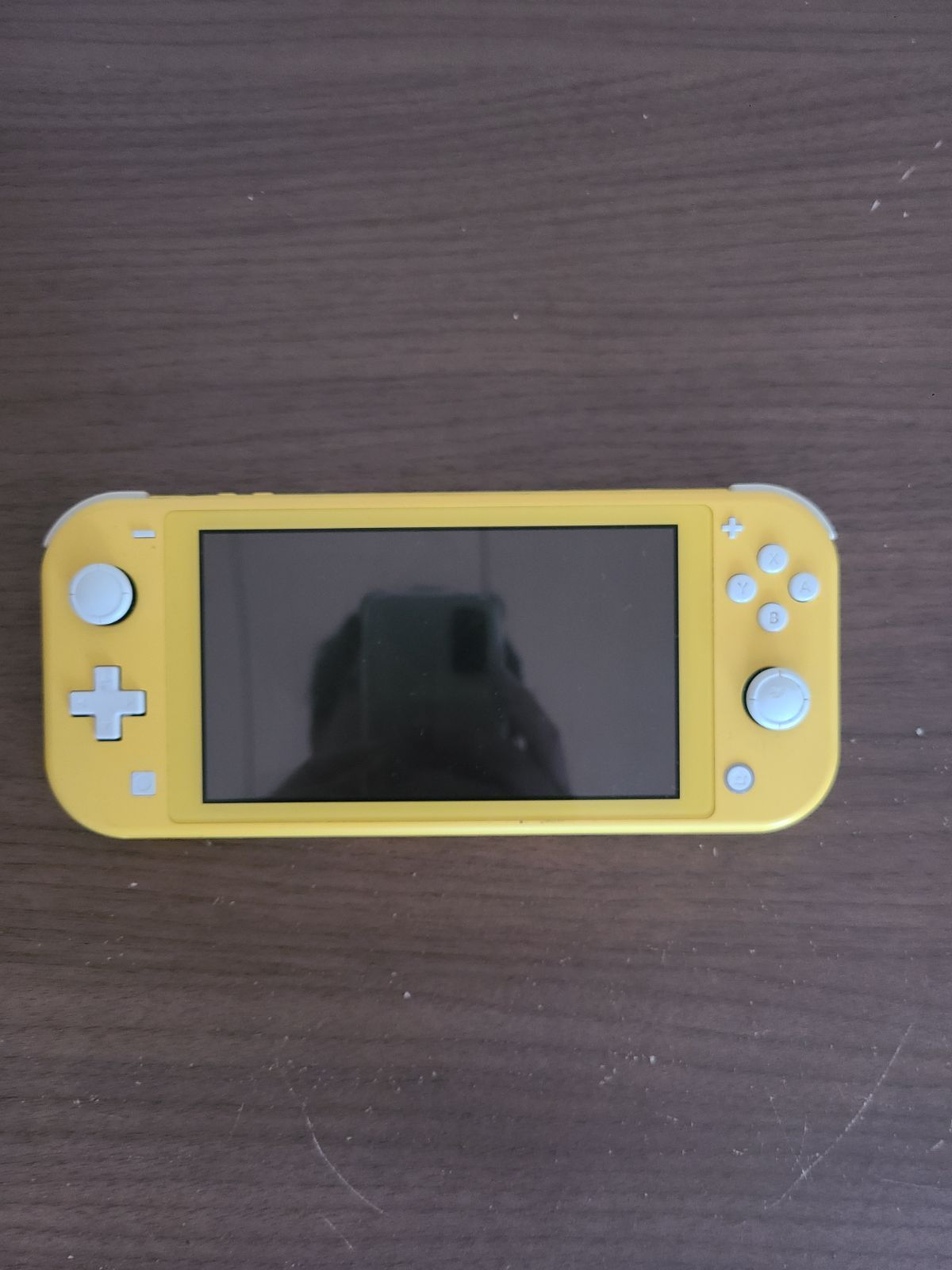 ニンテンドースイッチライト イエロー 本体のみ ニンテンドー Switch