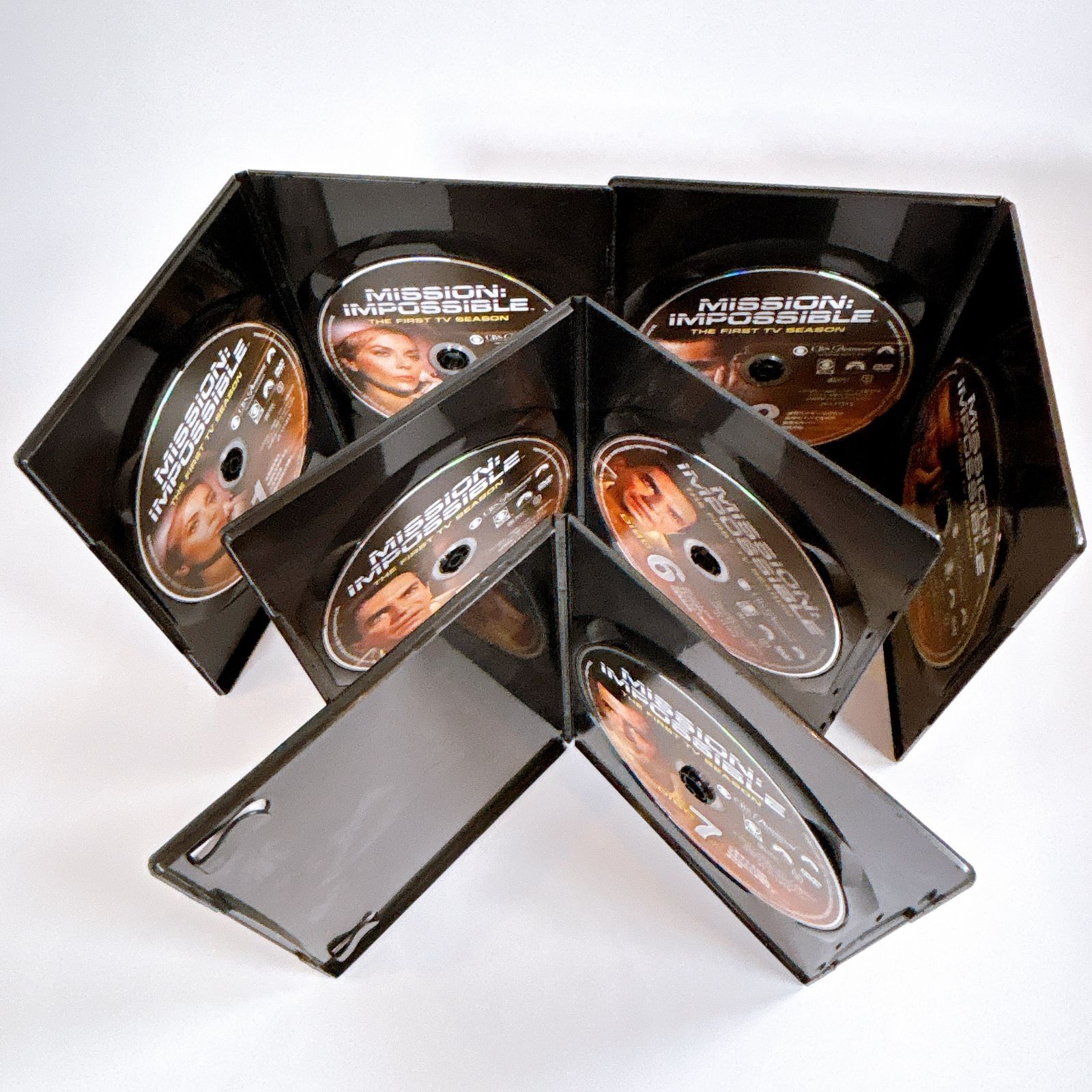 ＴＶ映画ＤＶＤ-ＢＯＸ「スパイ大作戦」ＴＶシリーズ・ シーズン1（全２８話） スパイ大作戦 シーズン1 日本語完全版 DVD-BOX 7枚組 全28話 収録