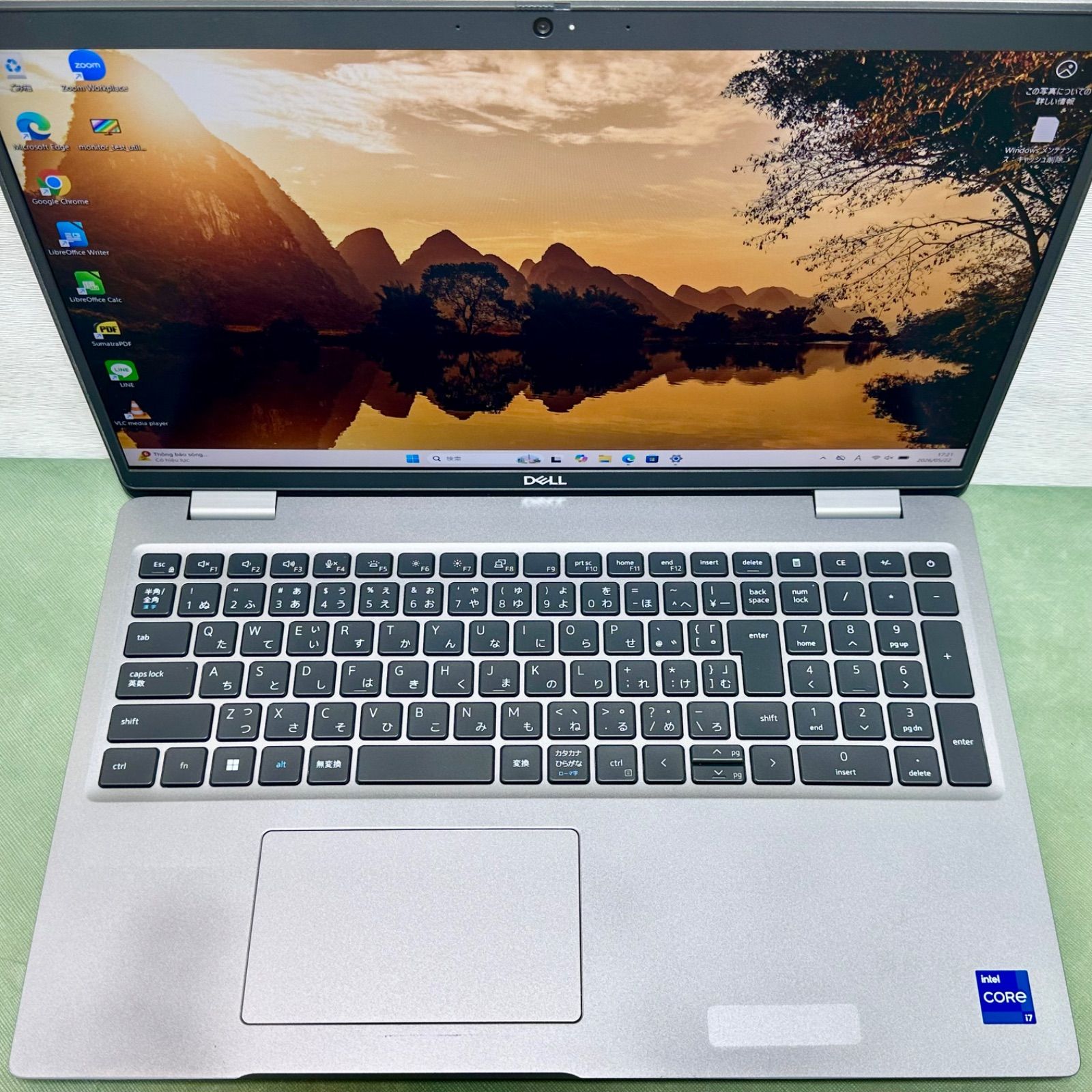 DELL Latitude 5520 Core i7 第11世代 16GB 256GB Win11 中古 - メルカリ