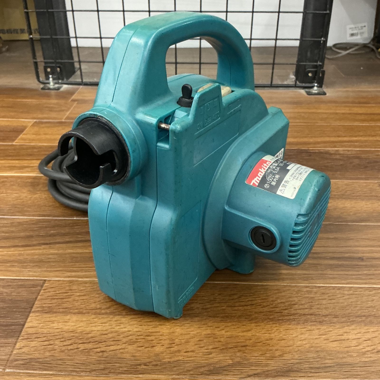 マキタ(makita) 小型集じん機 450(P) 【中古】【蓮田店】 - メルカリ