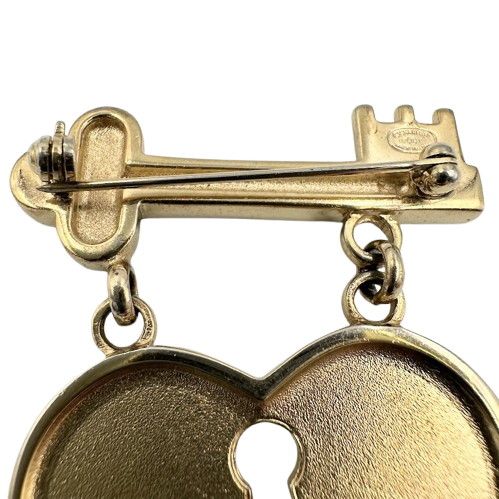 CHANEL シャネル ハート ブローチ 02P ゴールド 鍵モチーフ - メルカリ