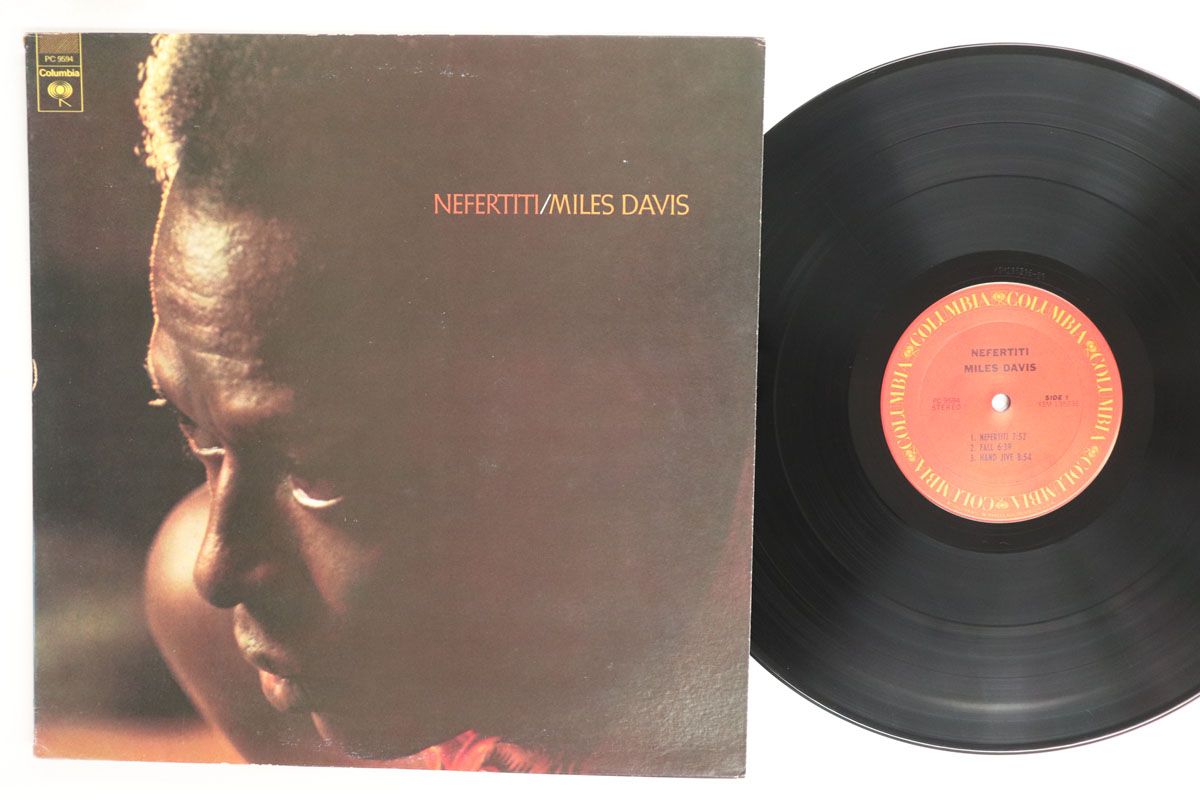 LP Miles Davis Nefertiti PC9594 COLUMBIA /00260 - メルカリ