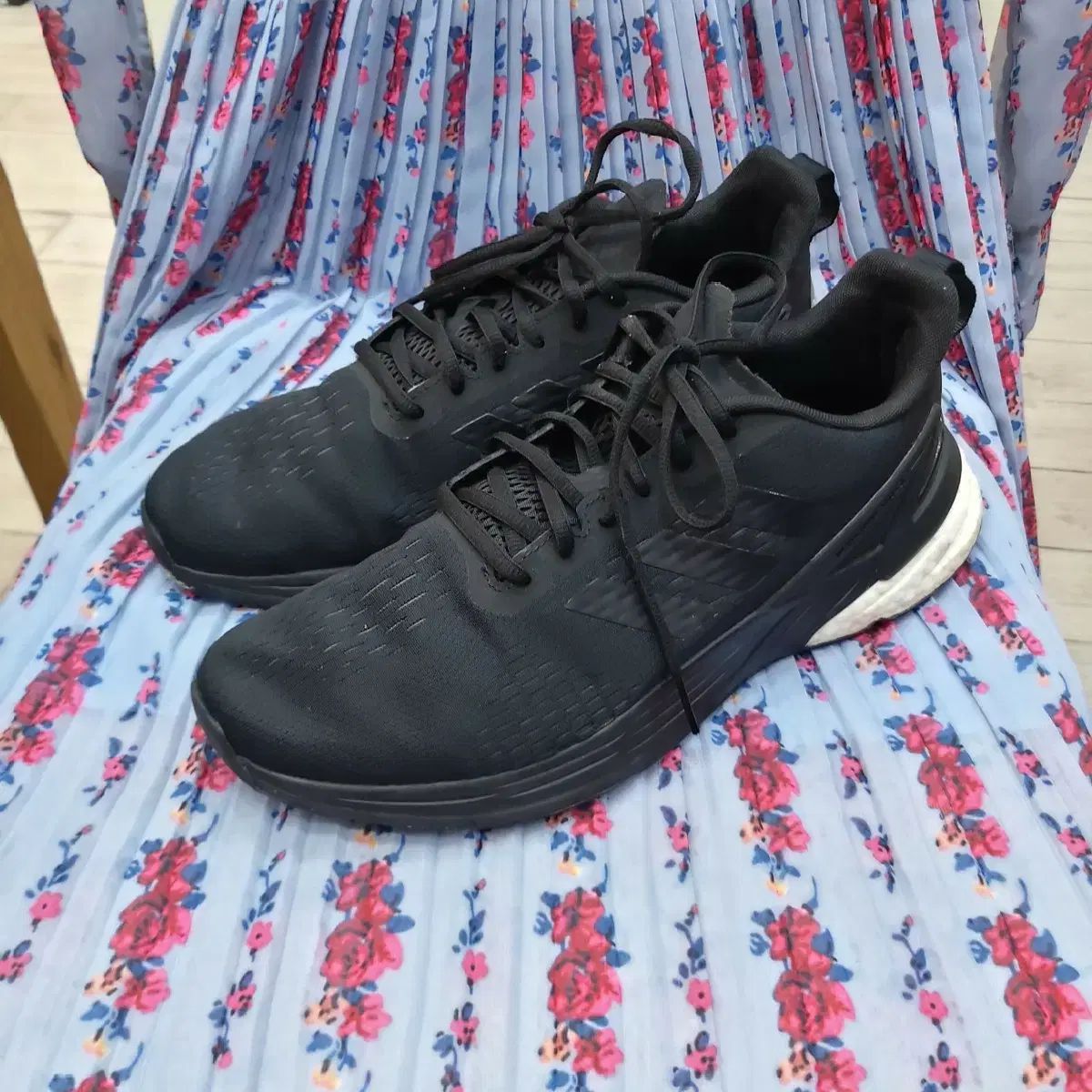 アディダス レスポンス スーパー 275mm