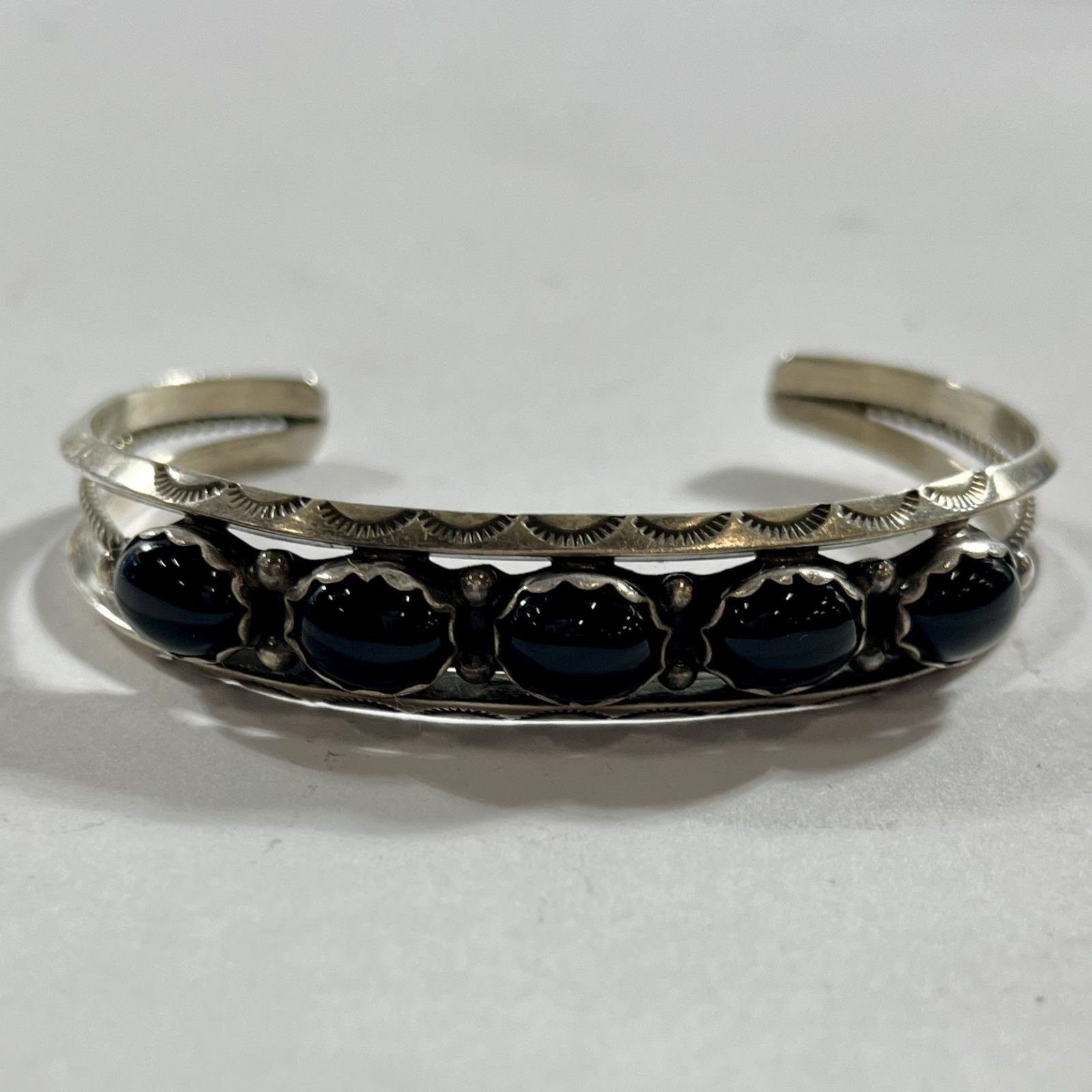 ★ STERLING L.M.Y 刻印 シルバー バングル ブレスレット サイズ約4.5x6㎝ アクセサリー 現状品