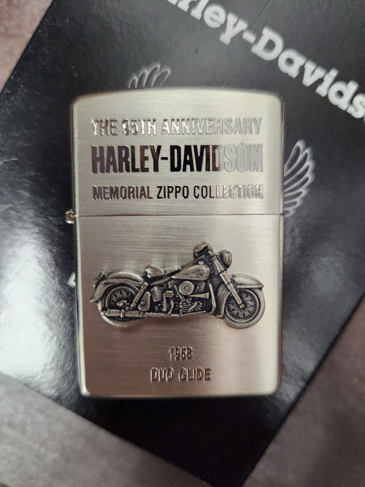 ZIPPO／ジッポー　極美品！　Harley-Davidson　ハーレーダビッドソン　創立９５周年記念モデル　栄光の軌跡　【TM0008-005】　284 26,000円