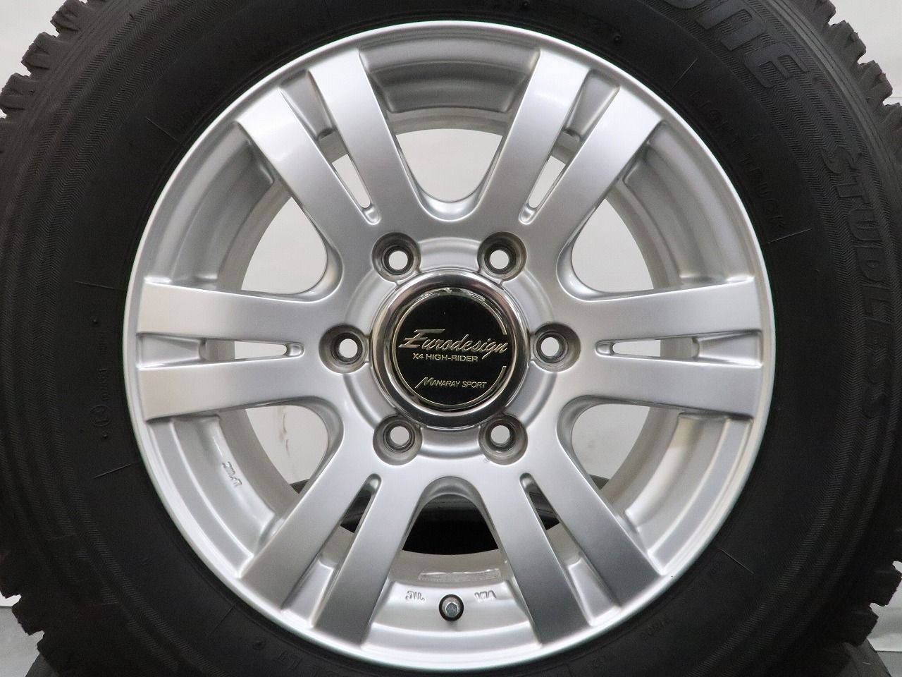 15インチ ハイエース 139.7 6穴 195⁄80R15 200系 アルミホイール 