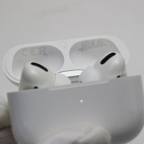 中古 AirPods Pro ホワイト 土日祝発送OK 01000 - メルカリ