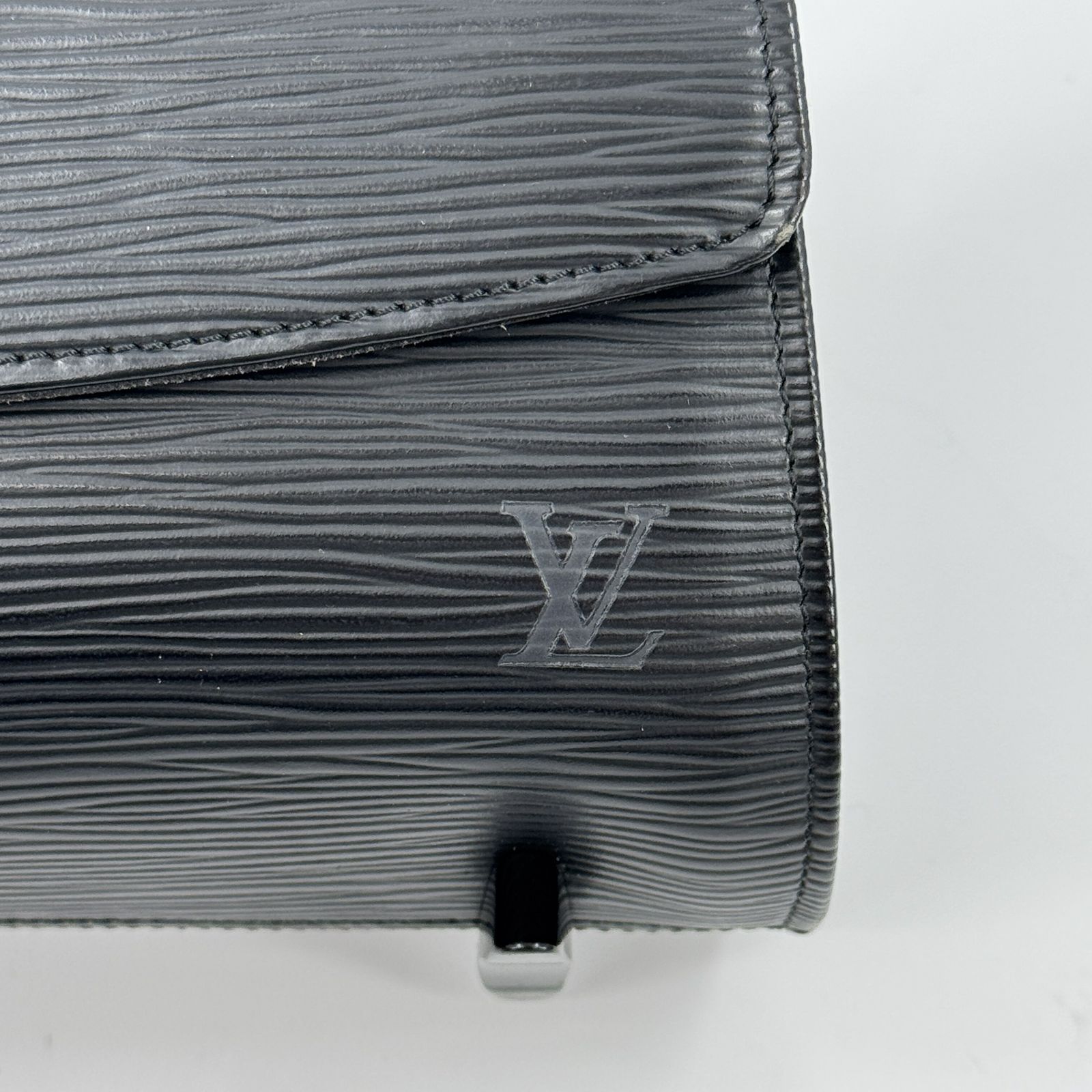 LOUIS VUITTON エピ ノクターン PM ブラック ショルダーバッグ M52182 