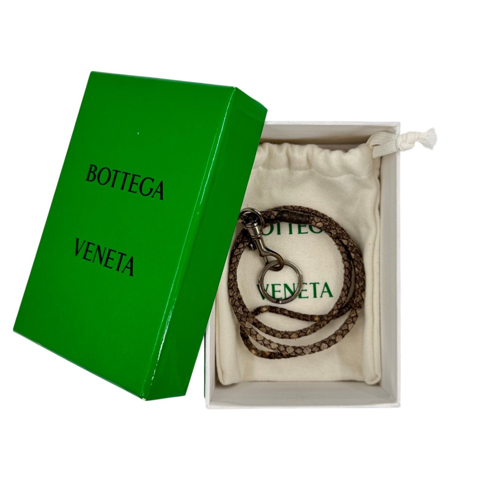 BOTTEGA VENETA イントレチャート レザー ネックストラップ - メルカリ