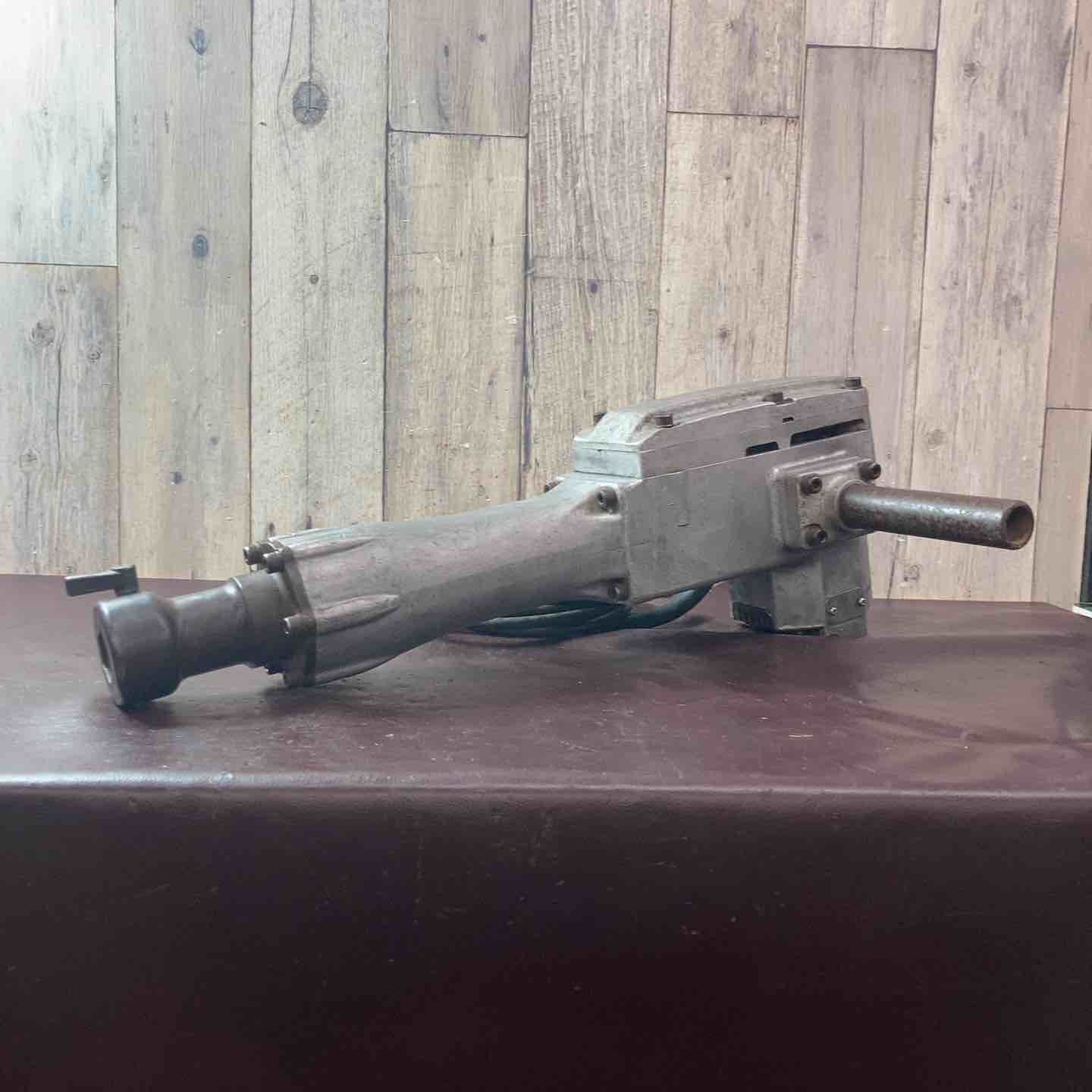【中古品】マキタ(makita) 電動ハンマ はつり機 8600S【東大和店】