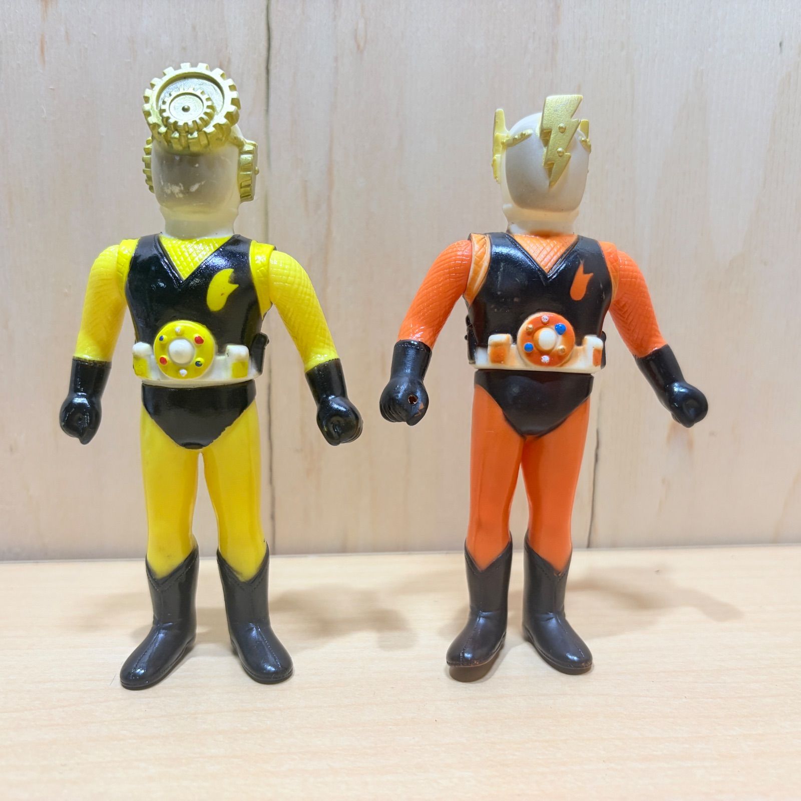 昭和レトロ1976年〜忍者キャプター雷忍 忍者キャプター 雷忍 金忍 2体セット ポピー 当時物 ミニソフビ人形